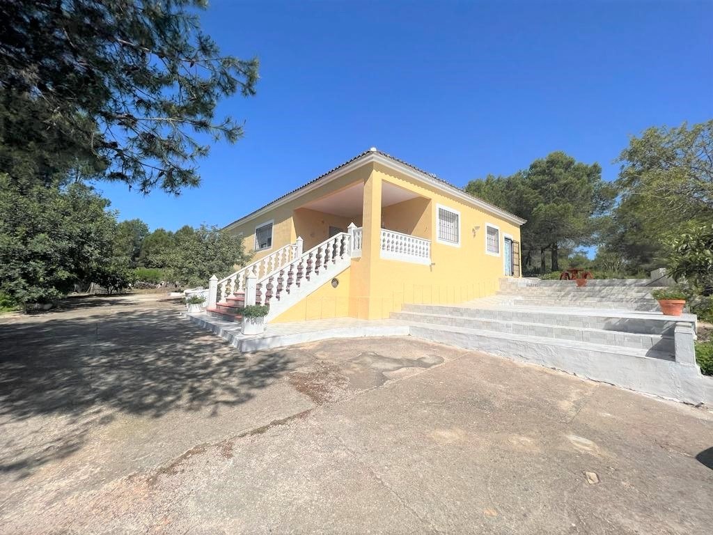 Villa te koop in Pedralba