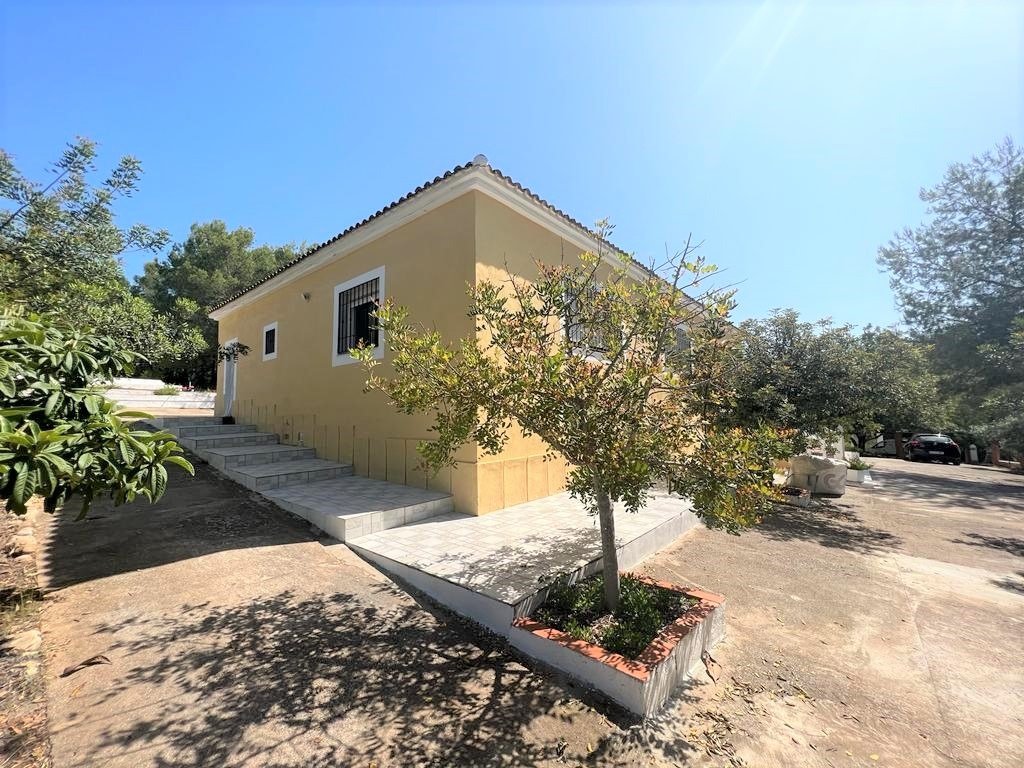 Villa te koop in Pedralba