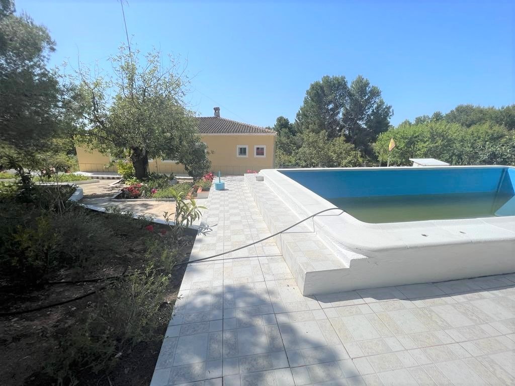 Villa te koop in Pedralba
