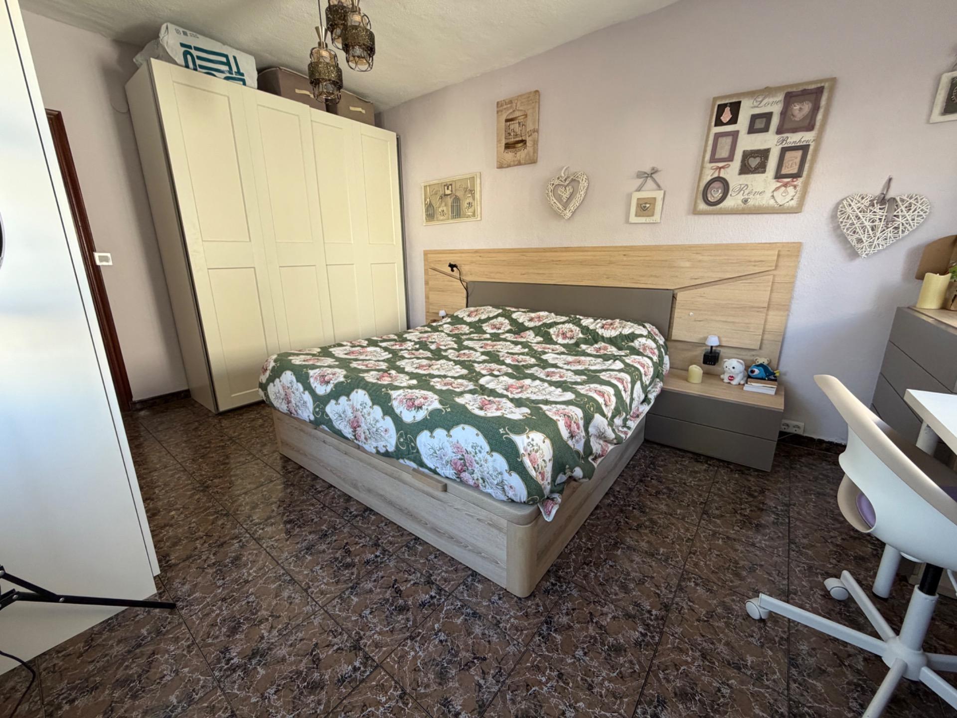 Villa te koop in Lliria