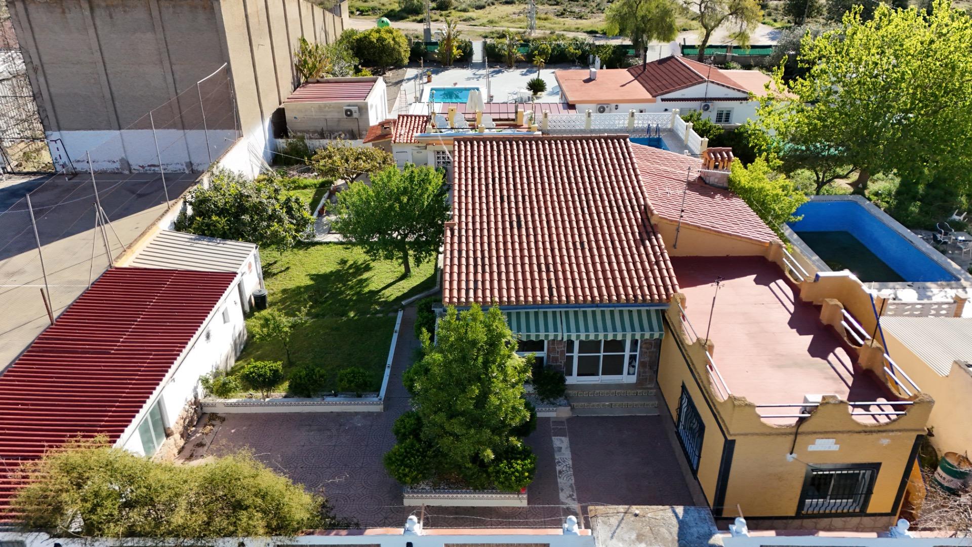 Villa te koop in Lliria