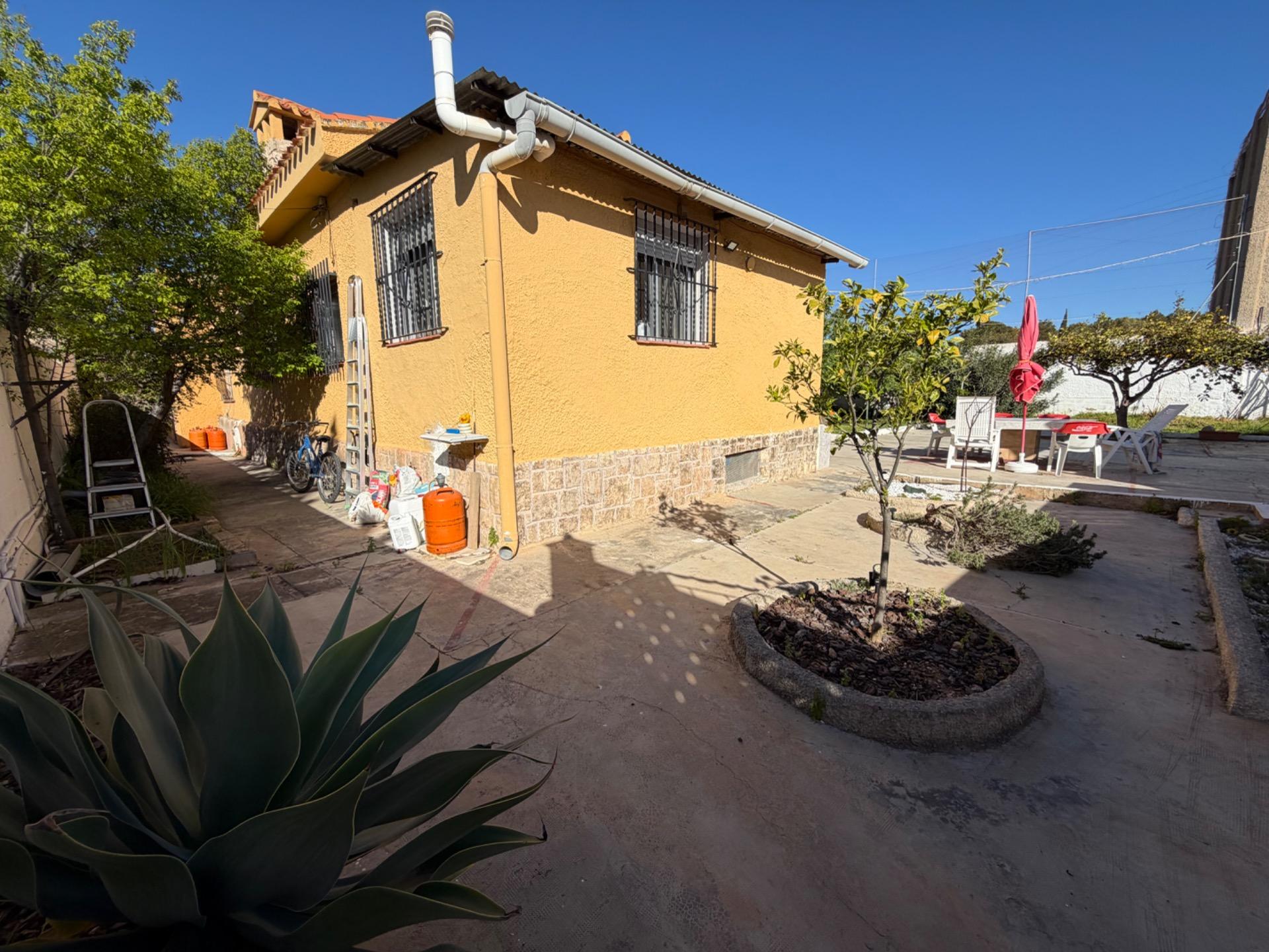 Villa te koop in Lliria