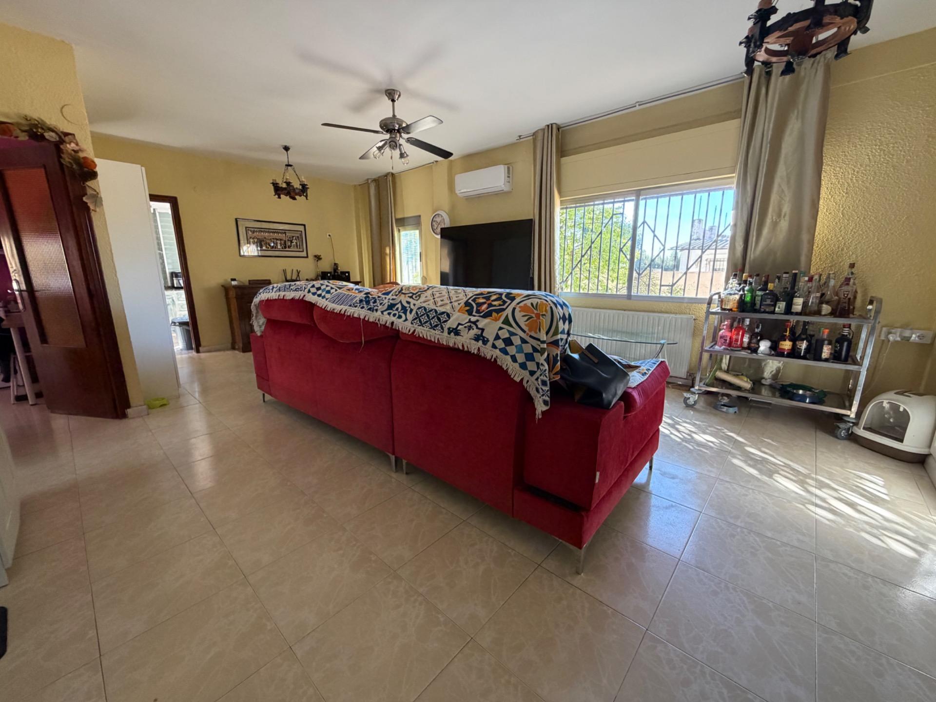 Villa te koop in Lliria