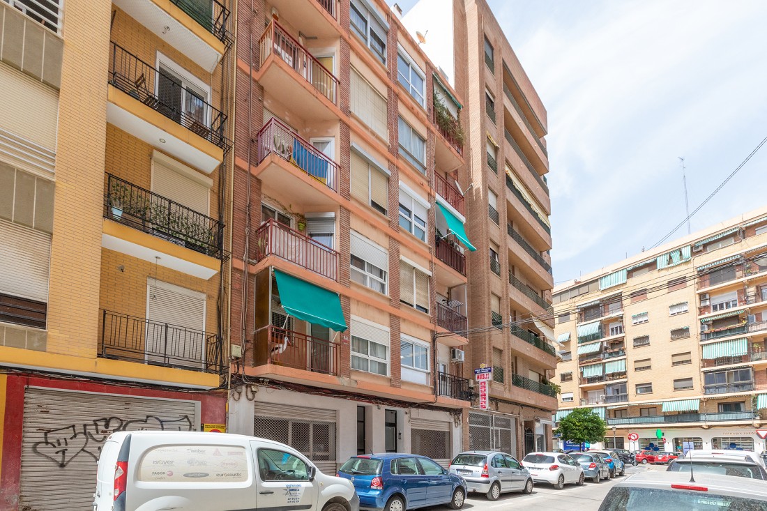 Gerenoveerd appartement te koop in Monteolivete, Valencia stad