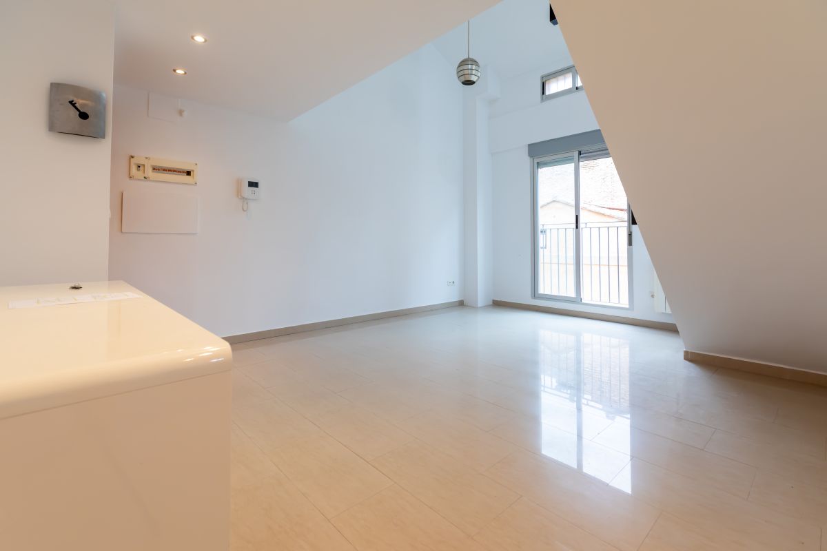 Duplex appartement vlakbij zee te koop in Valencia, Cabanyal