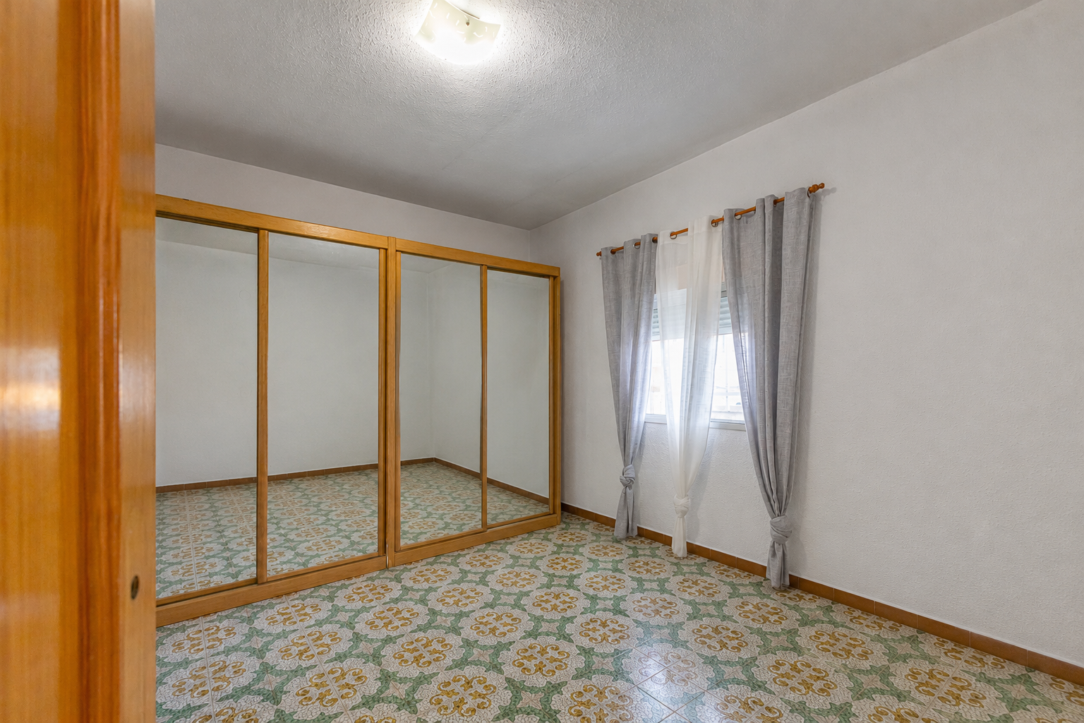Villa te koop in Riba-Roja de Túria