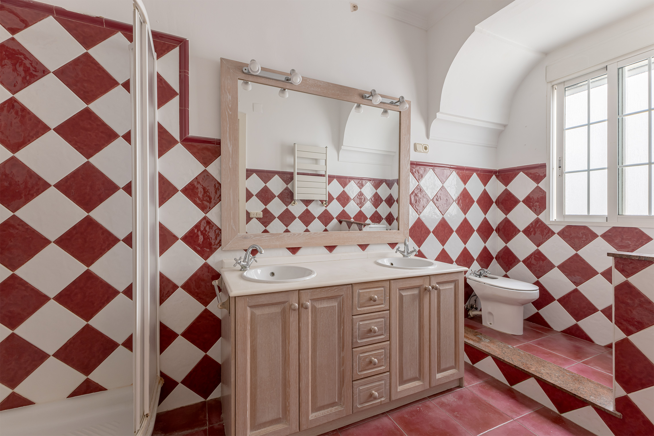 Heerlijk appartement met uitzicht op Paseo de la Alameda in Valencia