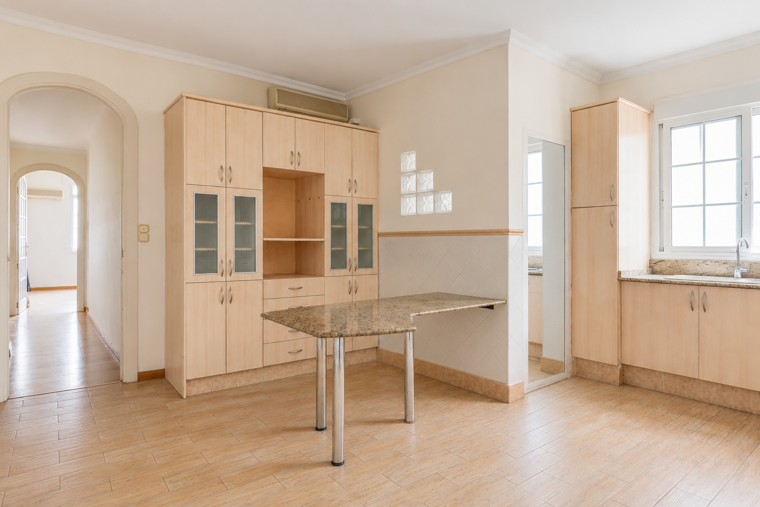 Heerlijk appartement met uitzicht op Paseo de la Alameda in Valencia