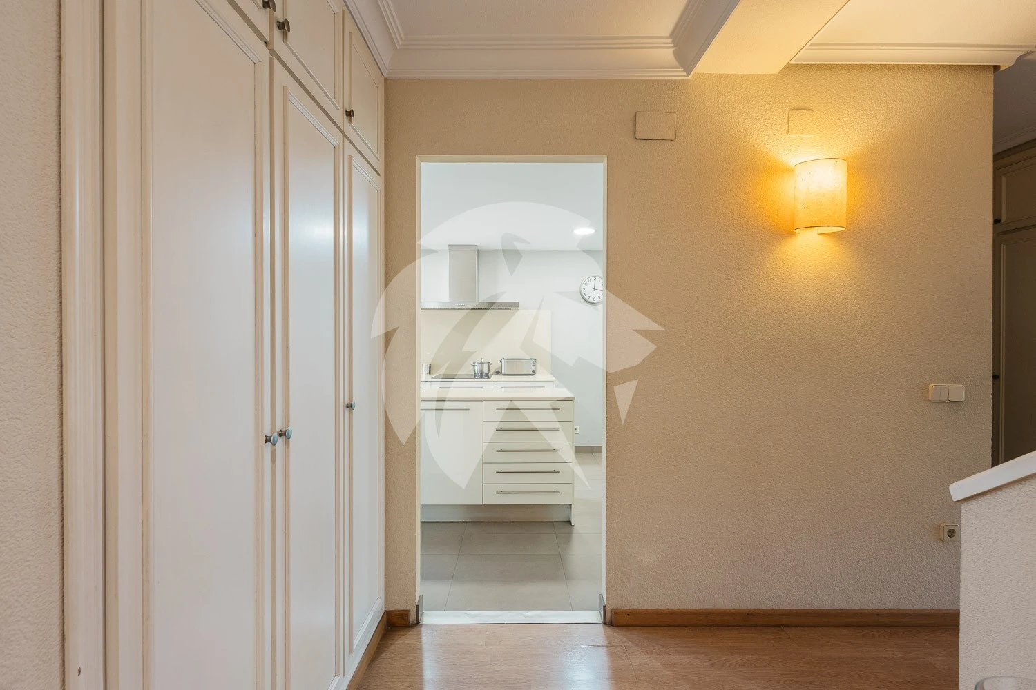 Ruim herenhuis met tuin en gemeenschappelijk zwembad in Godella