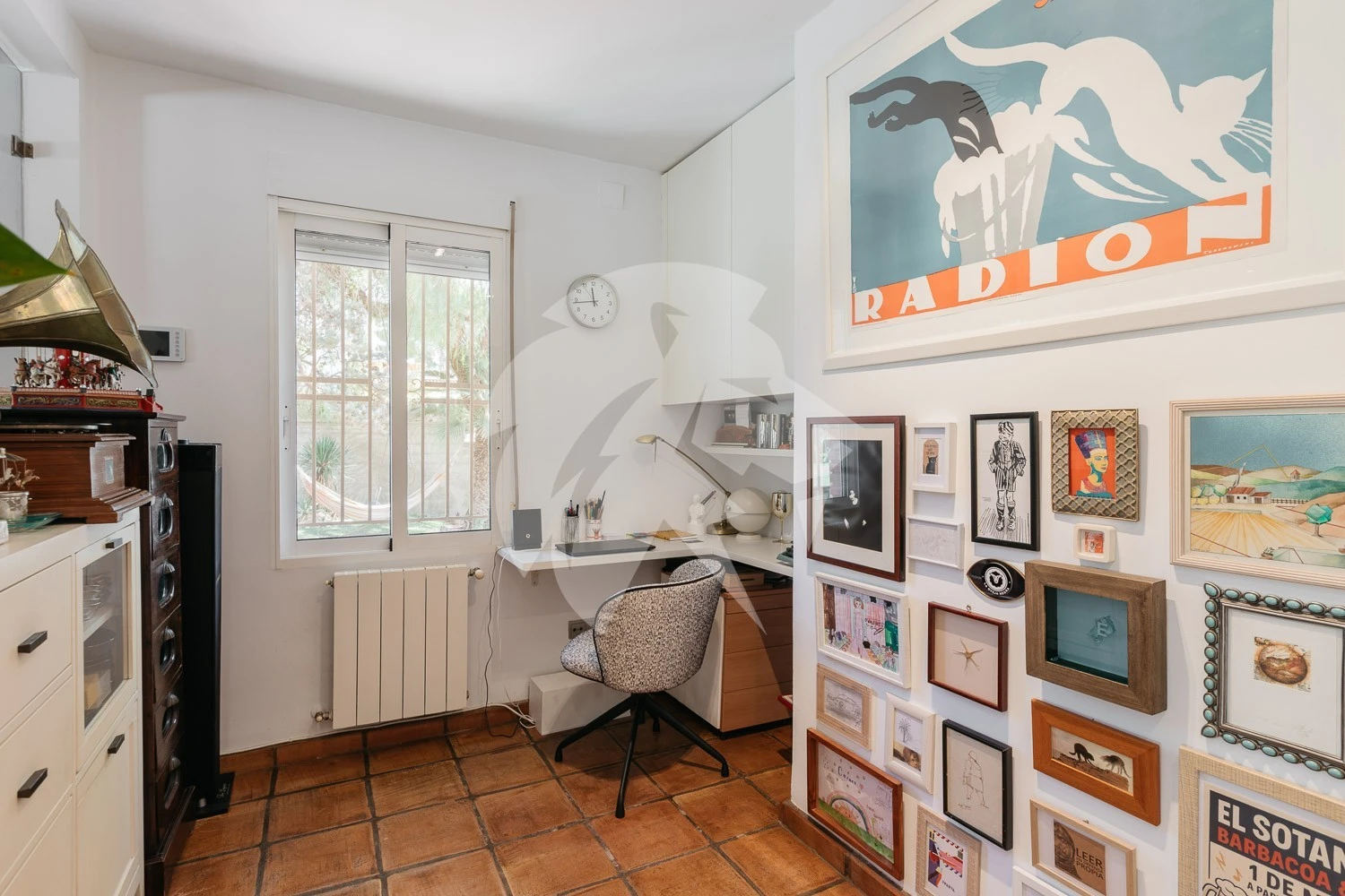 Karaktervolle villa met gastenverblijf en spectaculaire buitenruimte in San Antonio de Benageber