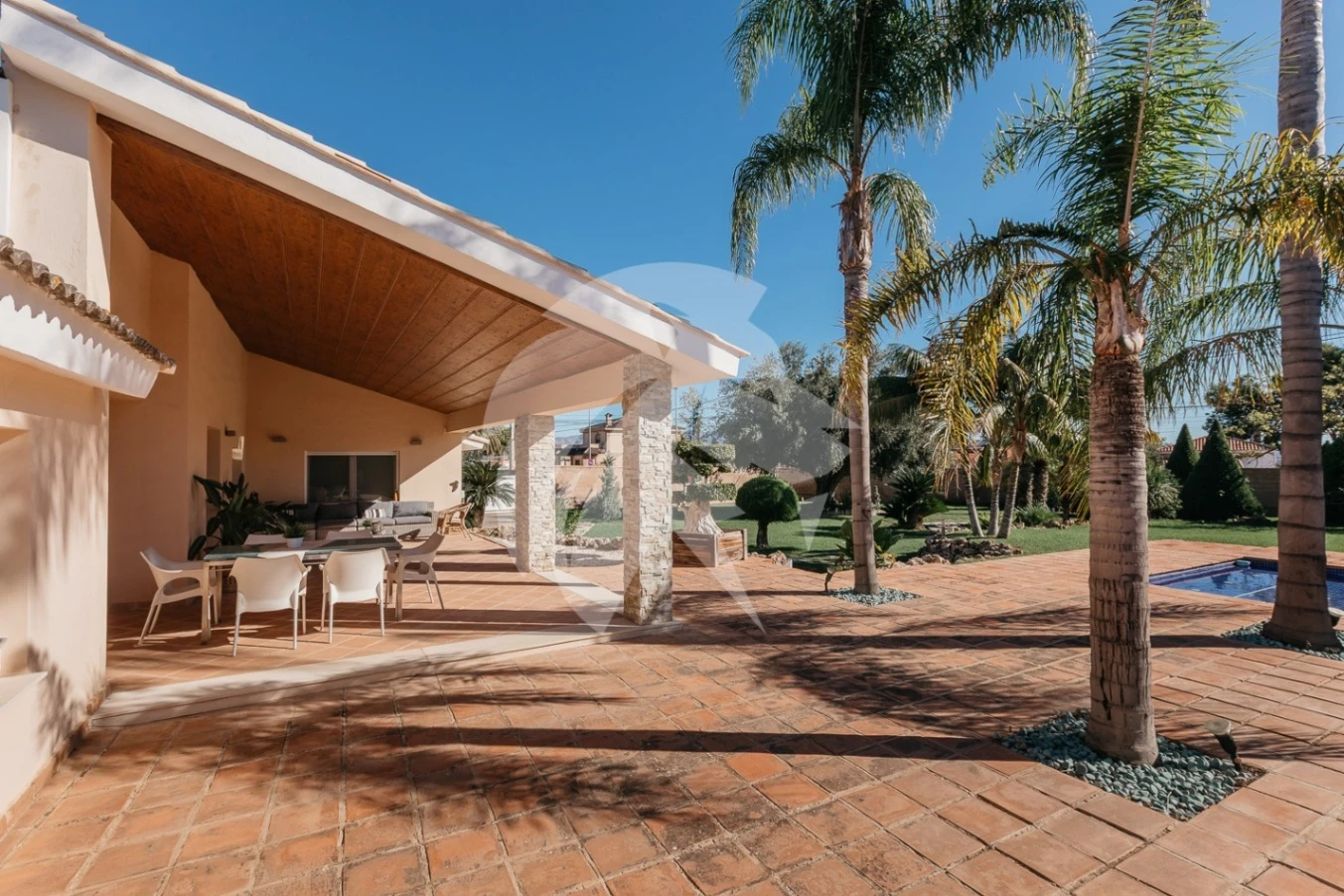 Exclusieve vrijstaande villa met privé zwembad in La Pobla de Vallbona