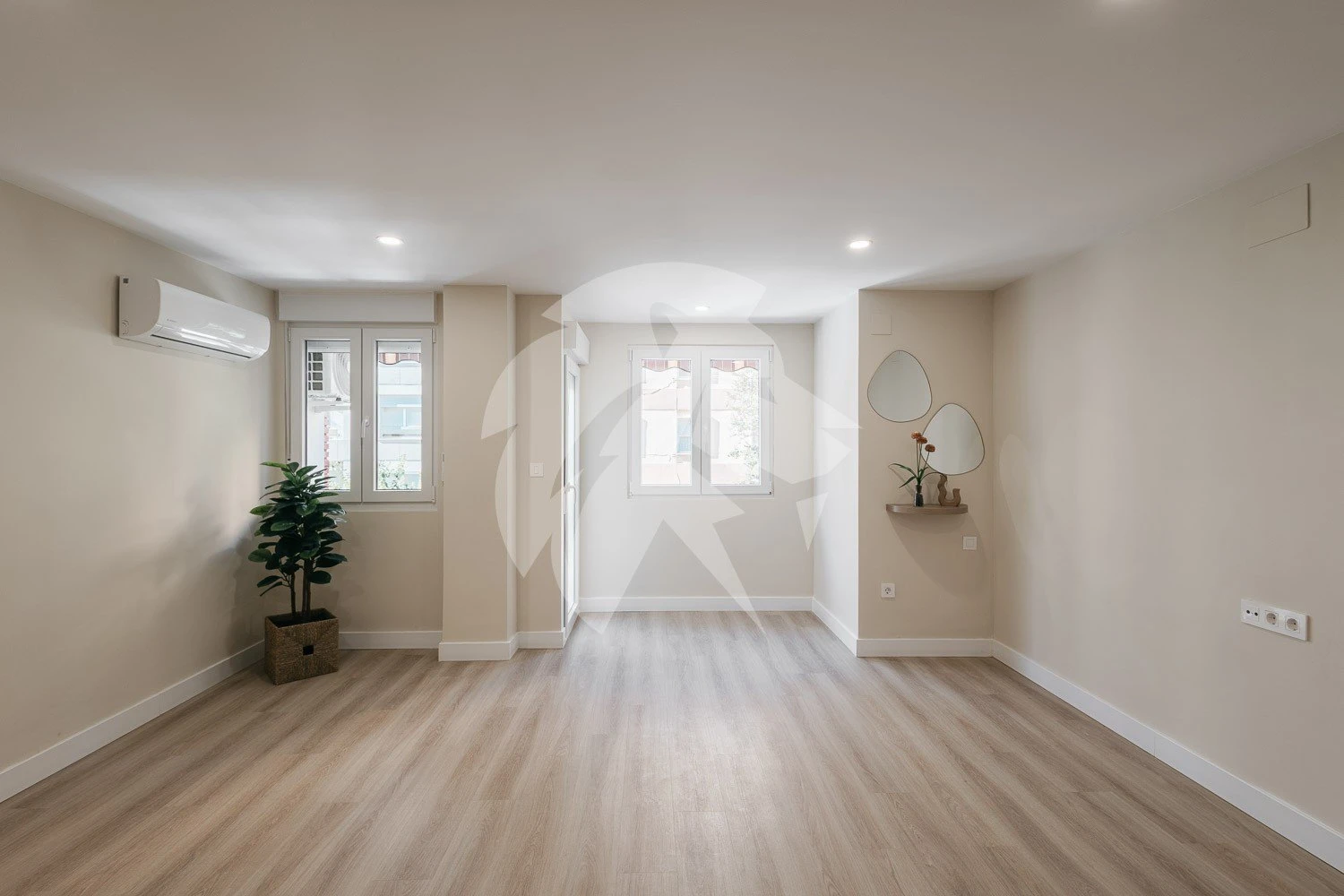 Volledig gerenoveerd appartement met balkon in Cabanyal – Valencia