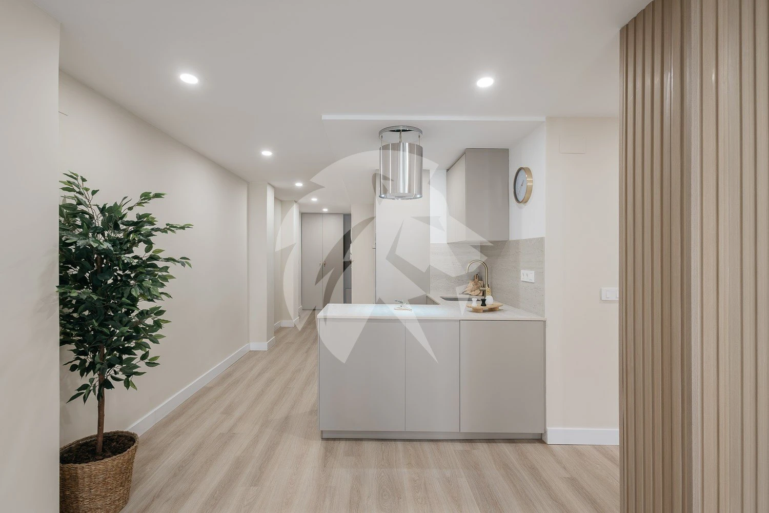Volledig gerenoveerd appartement met balkon in Cabanyal – Valencia
