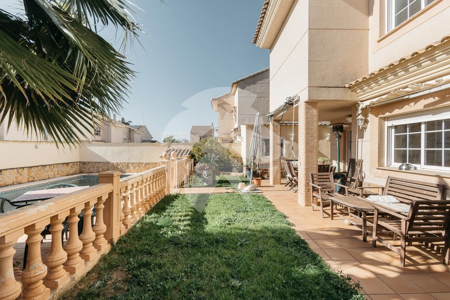 Vrijstaande villa te renoveren in La Eliana