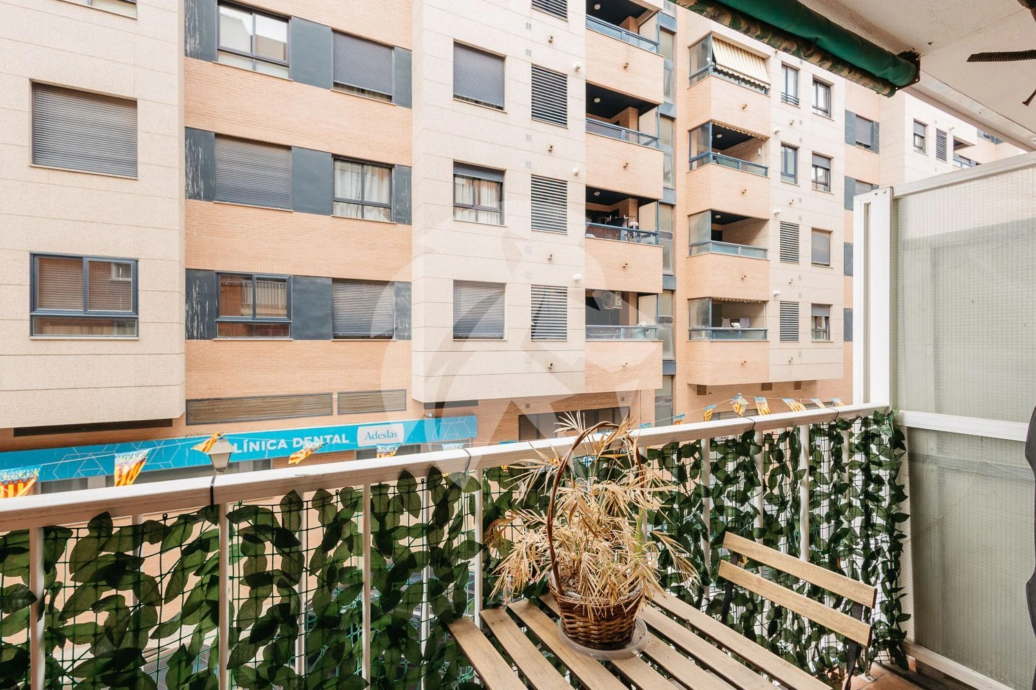 Property te koop in Carrer de Lebon
