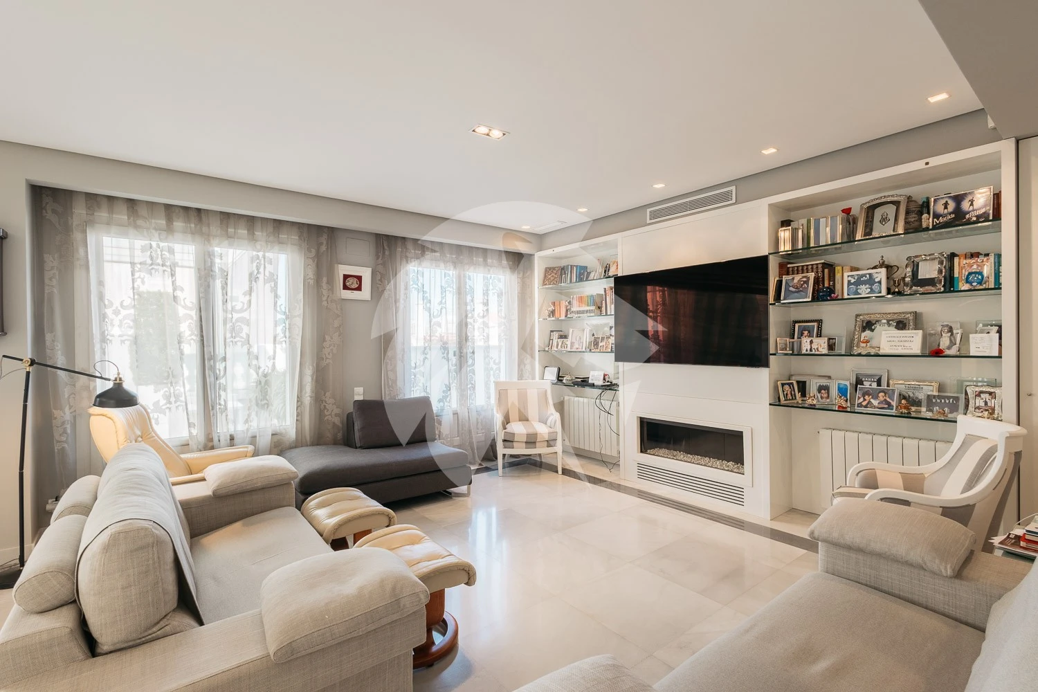 Exclusief penthouse met twee terrassen en jacuzzi in Valencia