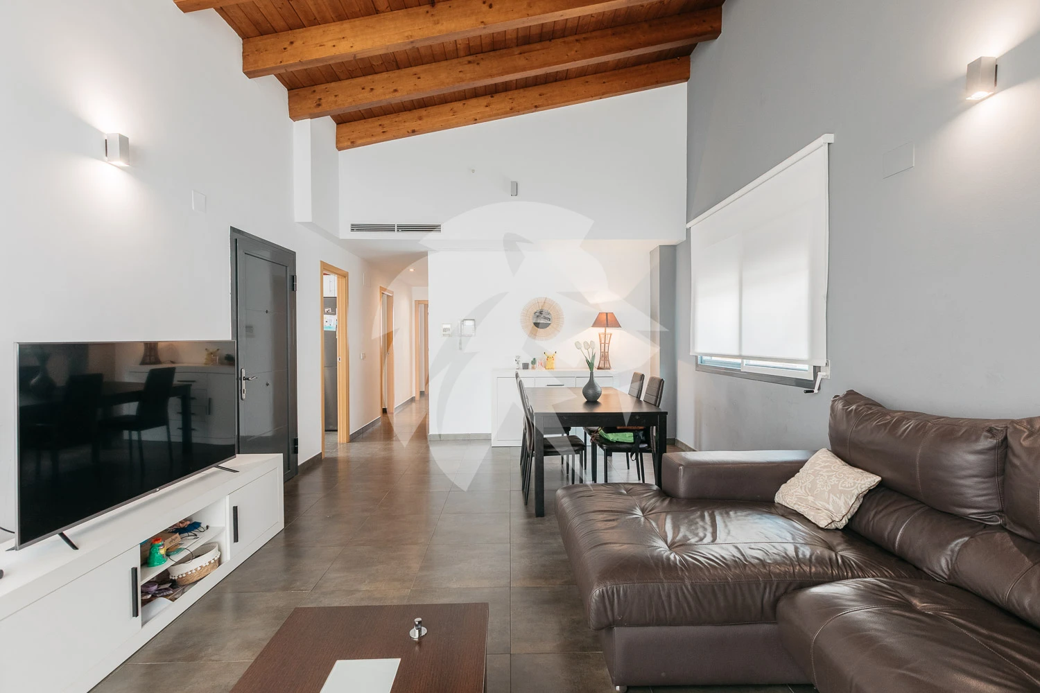 Vrijstaande villa met garage in La Pobla de Vallbona
