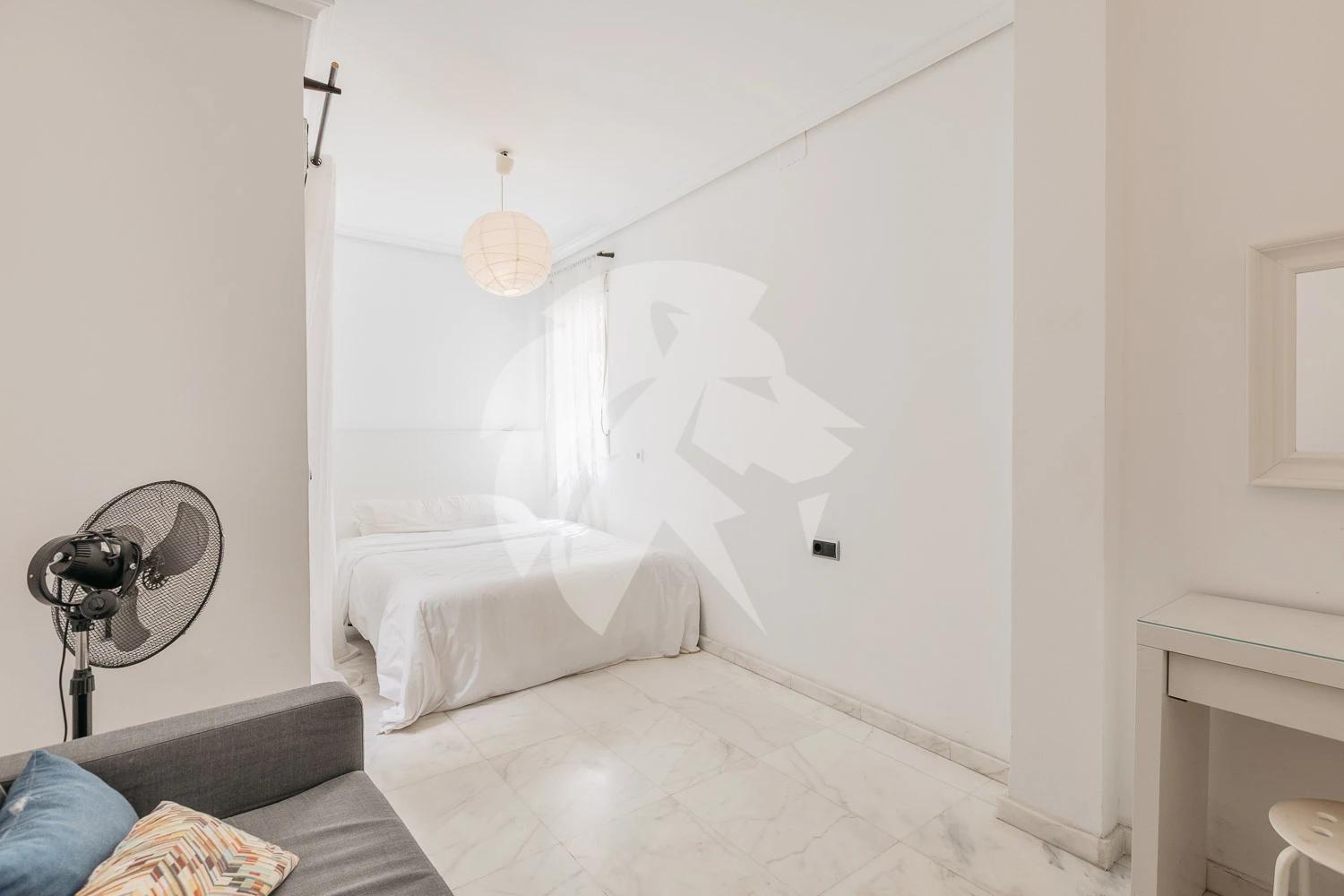 Authentiek appartement met balkon en terras in centrum Valencia