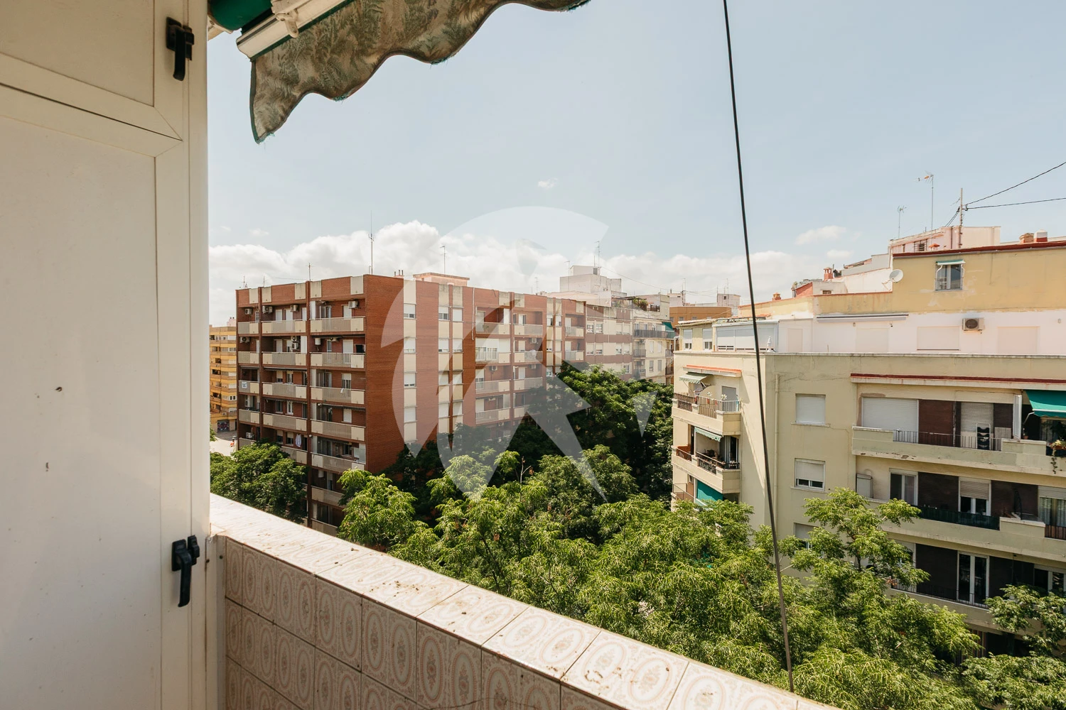 Licht hoekappartement met 3 slaapkamers op toplocatie in Valencia – Patraix