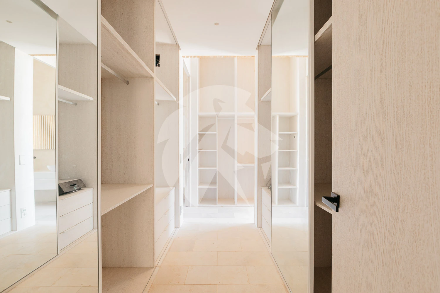 NEE Property te koop in Valencia