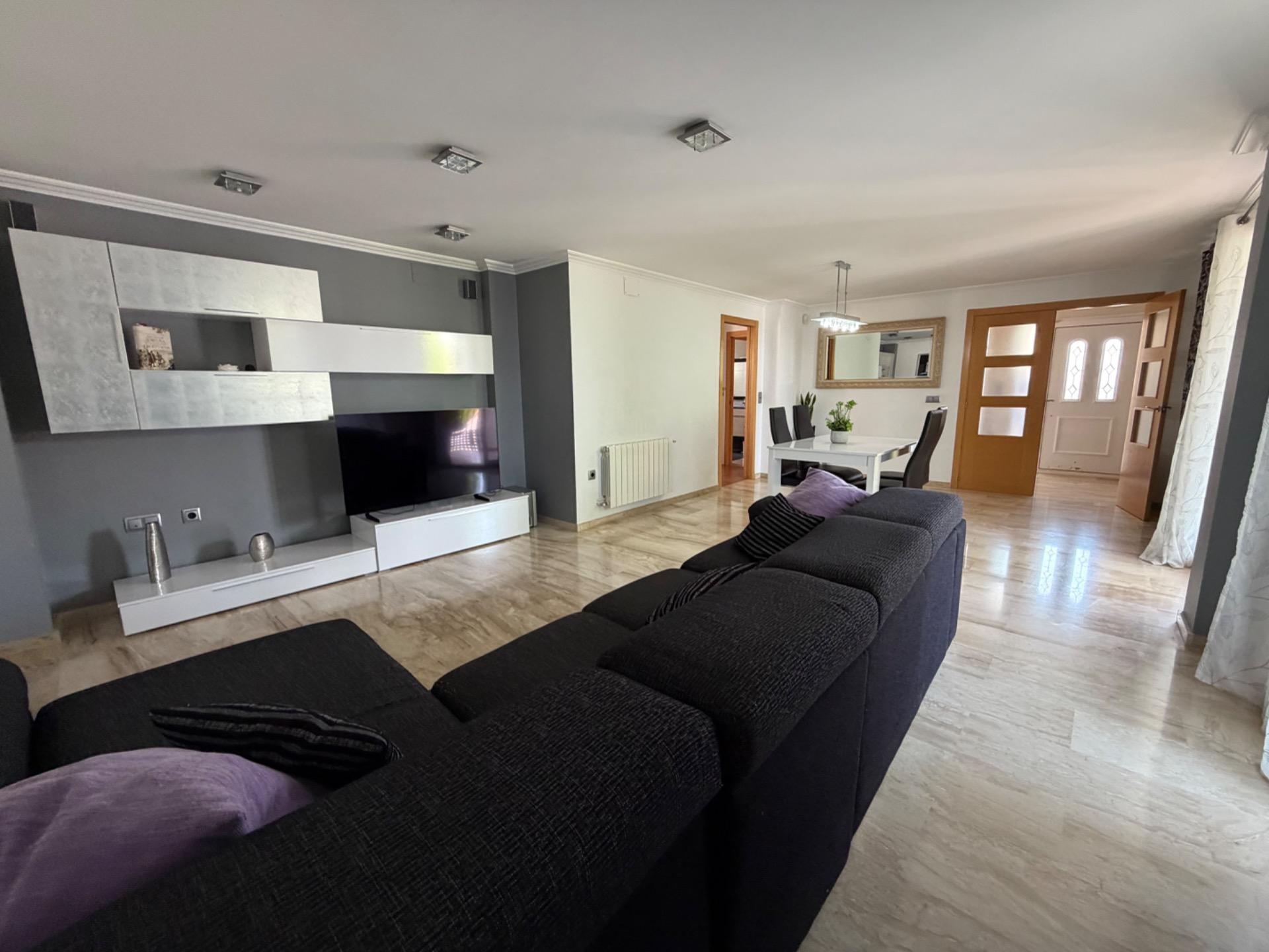 Villa te koop in Riba – Roja de Turia