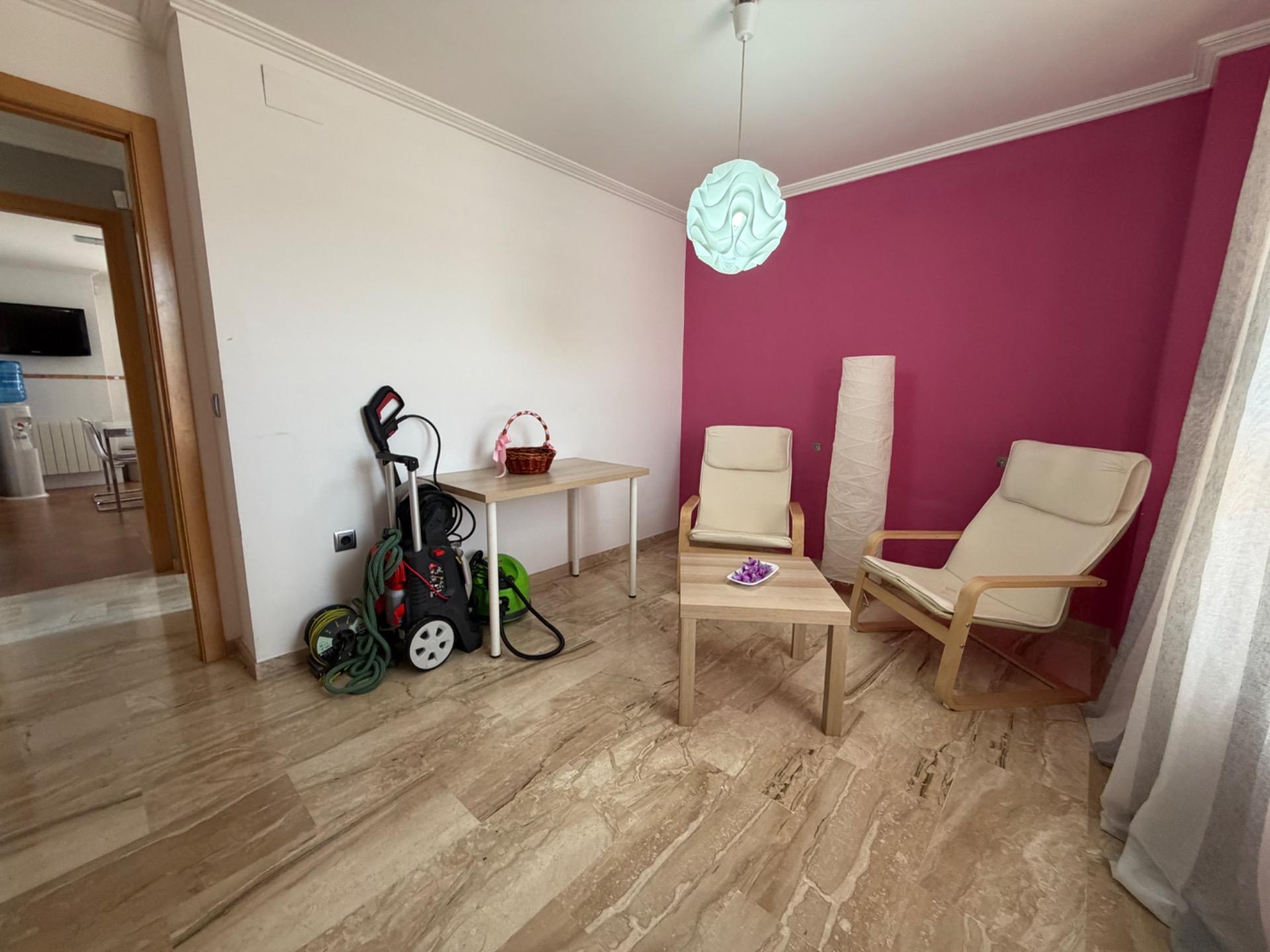 Villa te koop in Riba – Roja de Turia