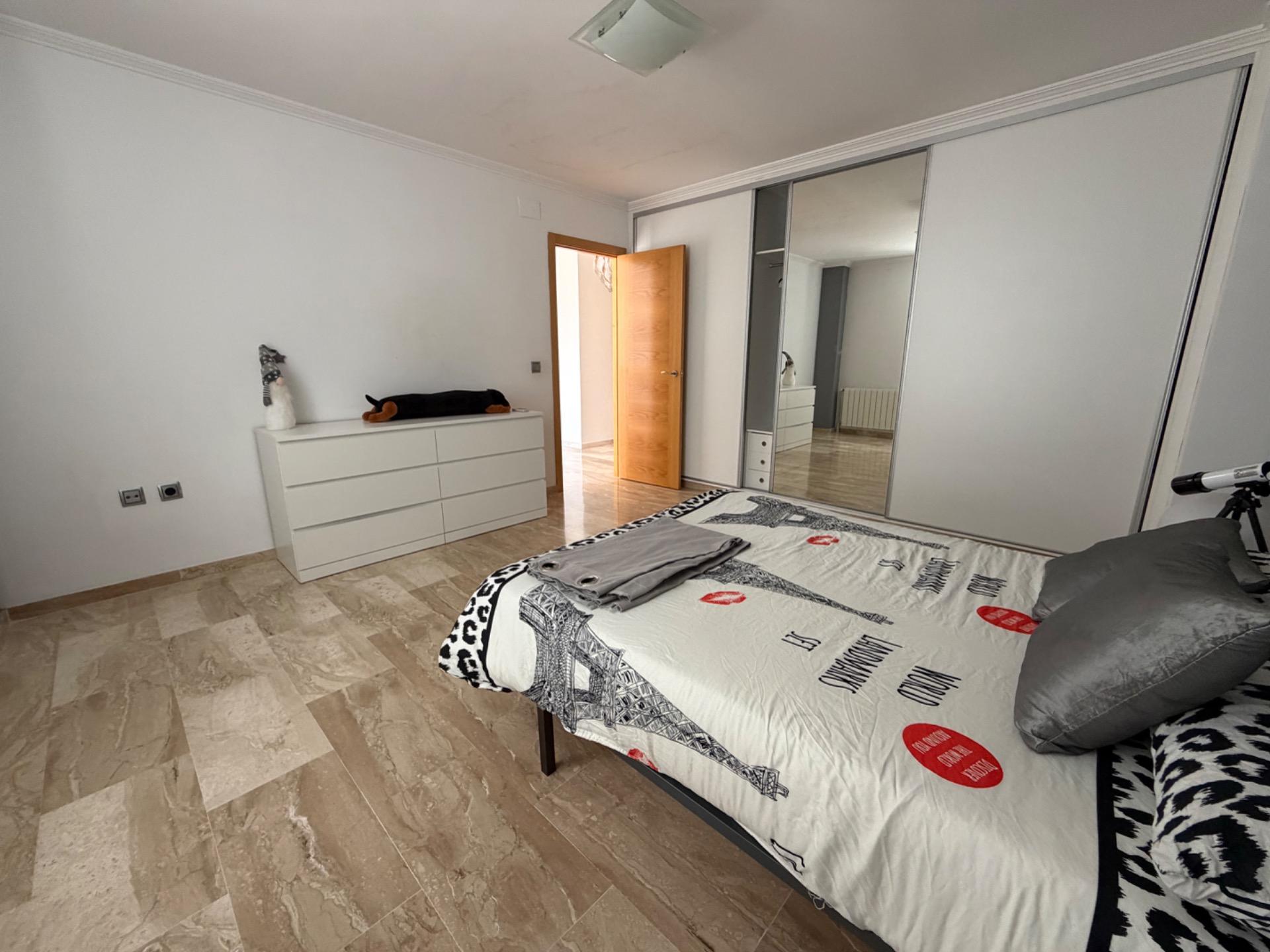 Villa te koop in Riba – Roja de Turia