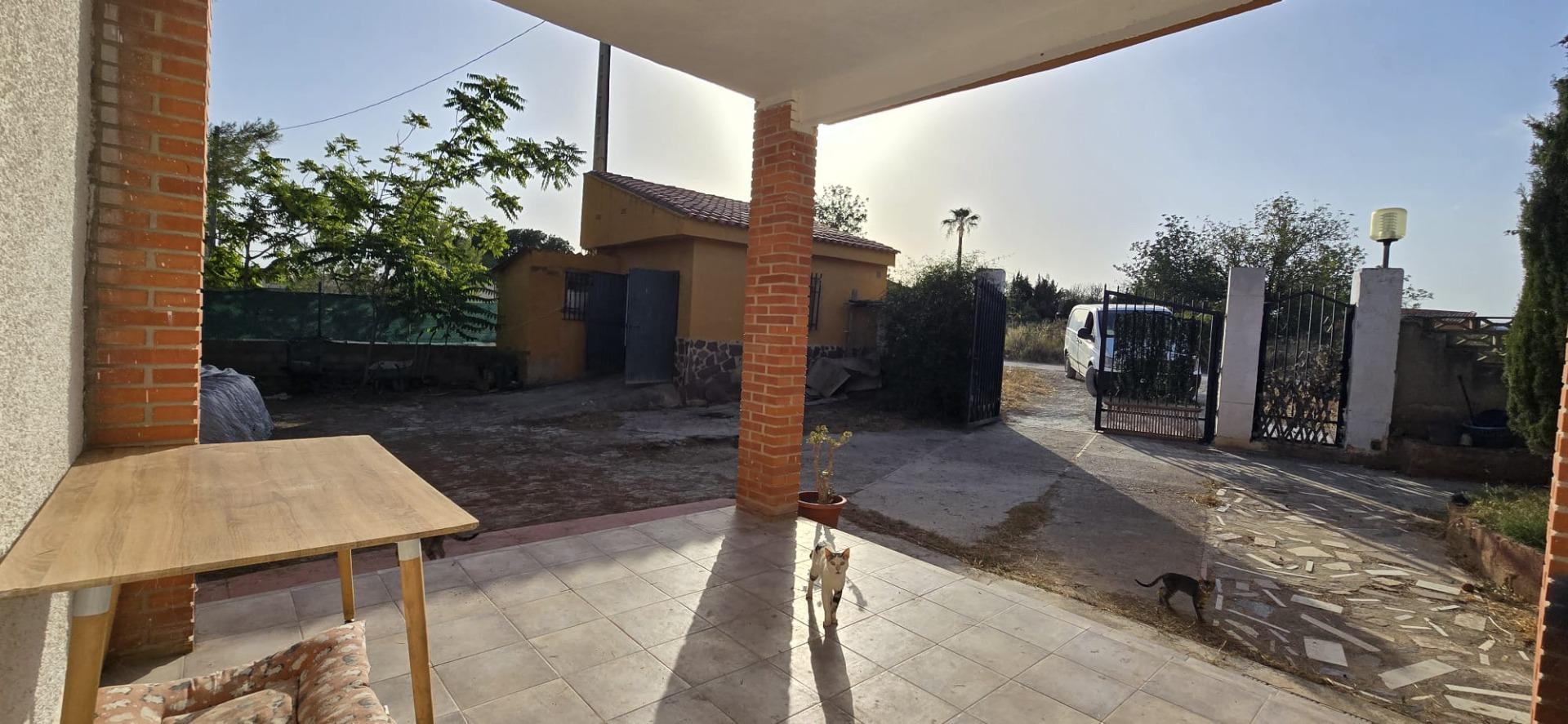 Villa te koop in Lliria