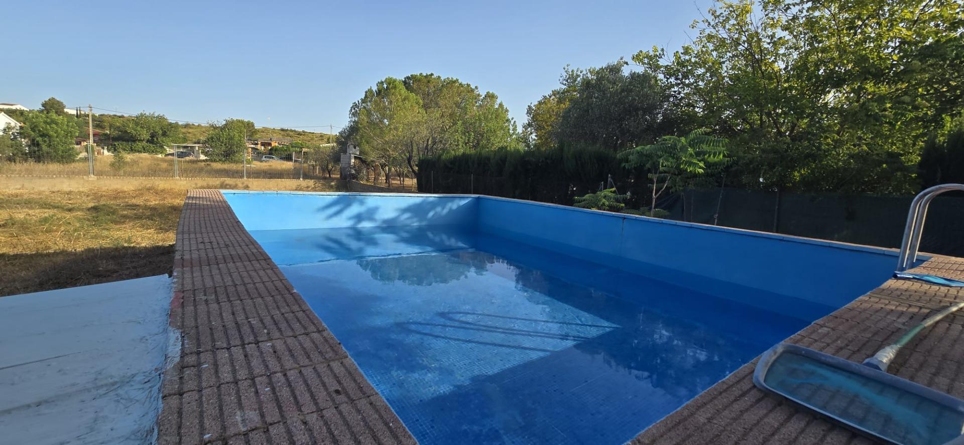 Villa te koop in Lliria