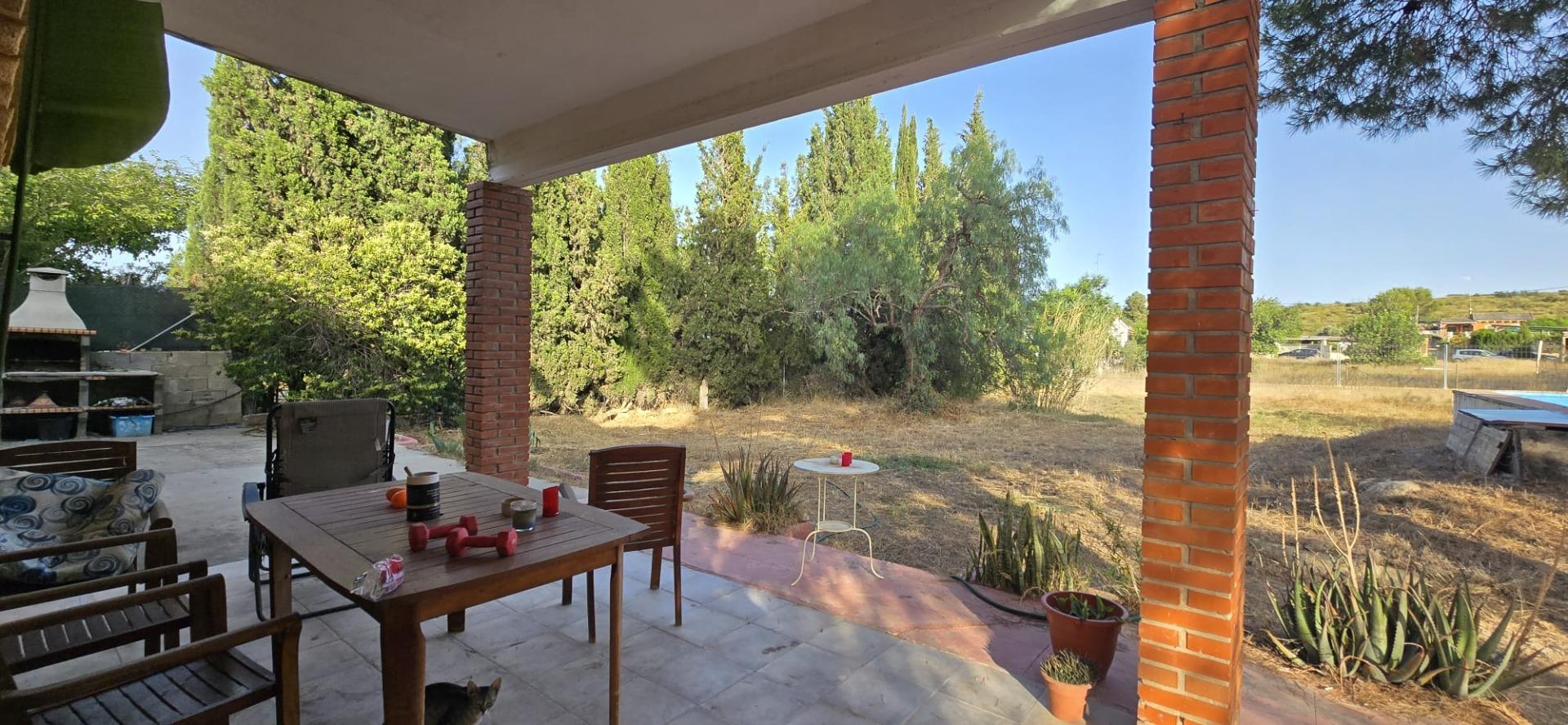 Villa te koop in Lliria