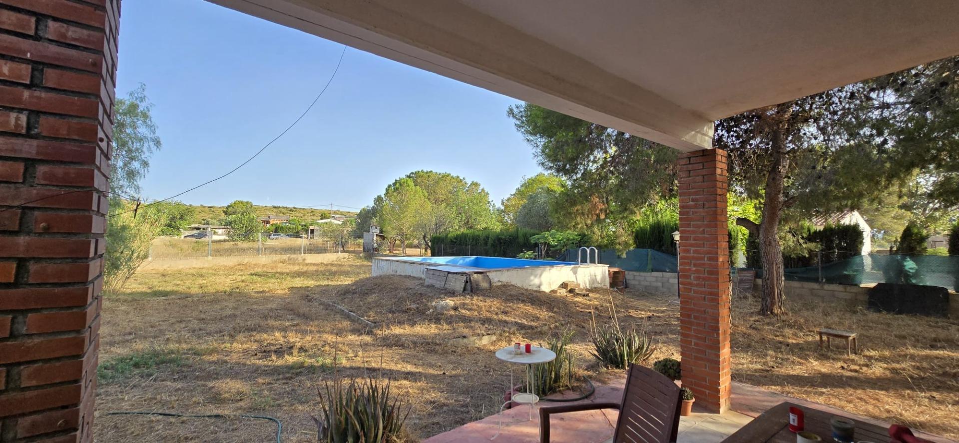 Villa te koop in Lliria