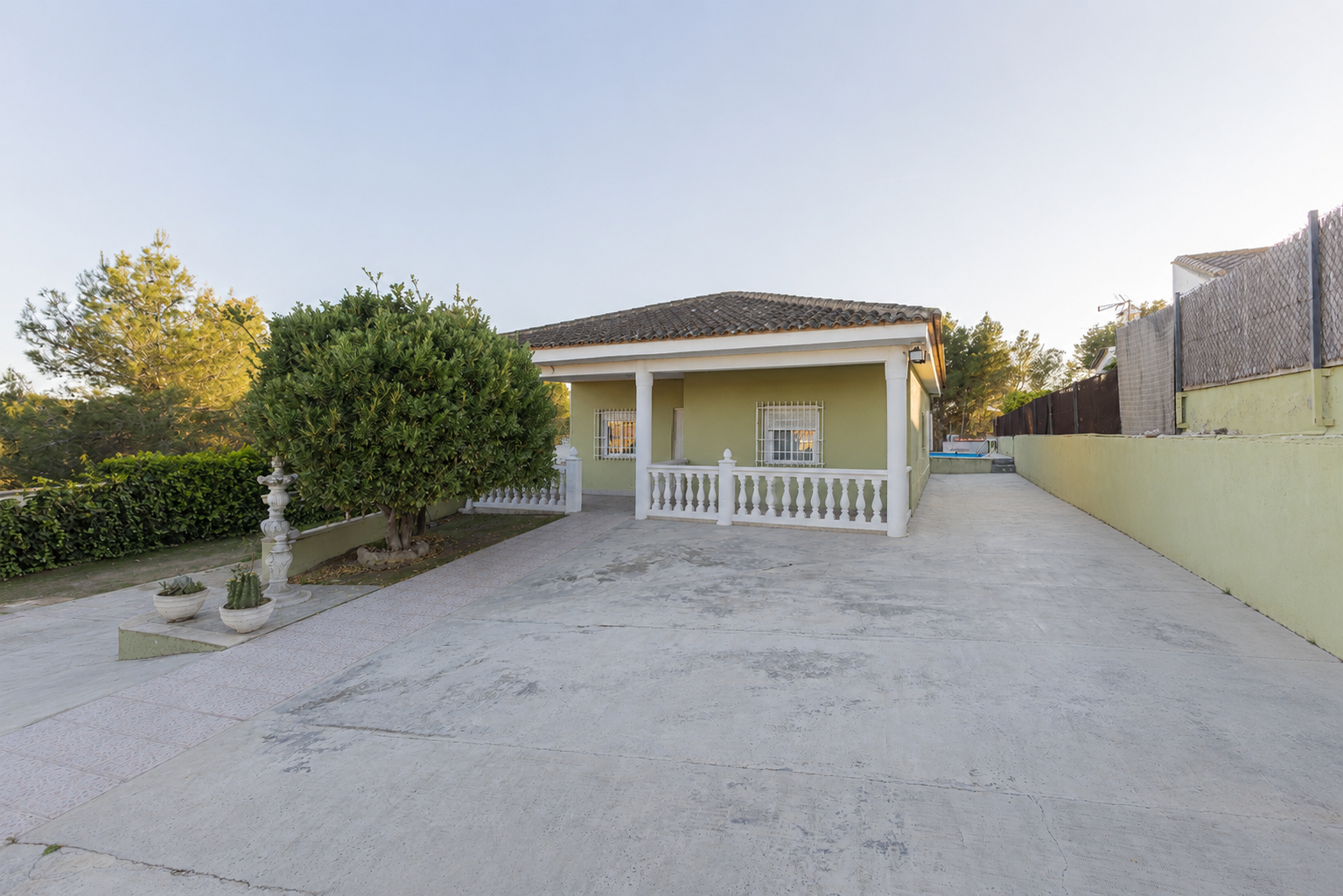 Villa te koop in Riba-Roja de Túria
