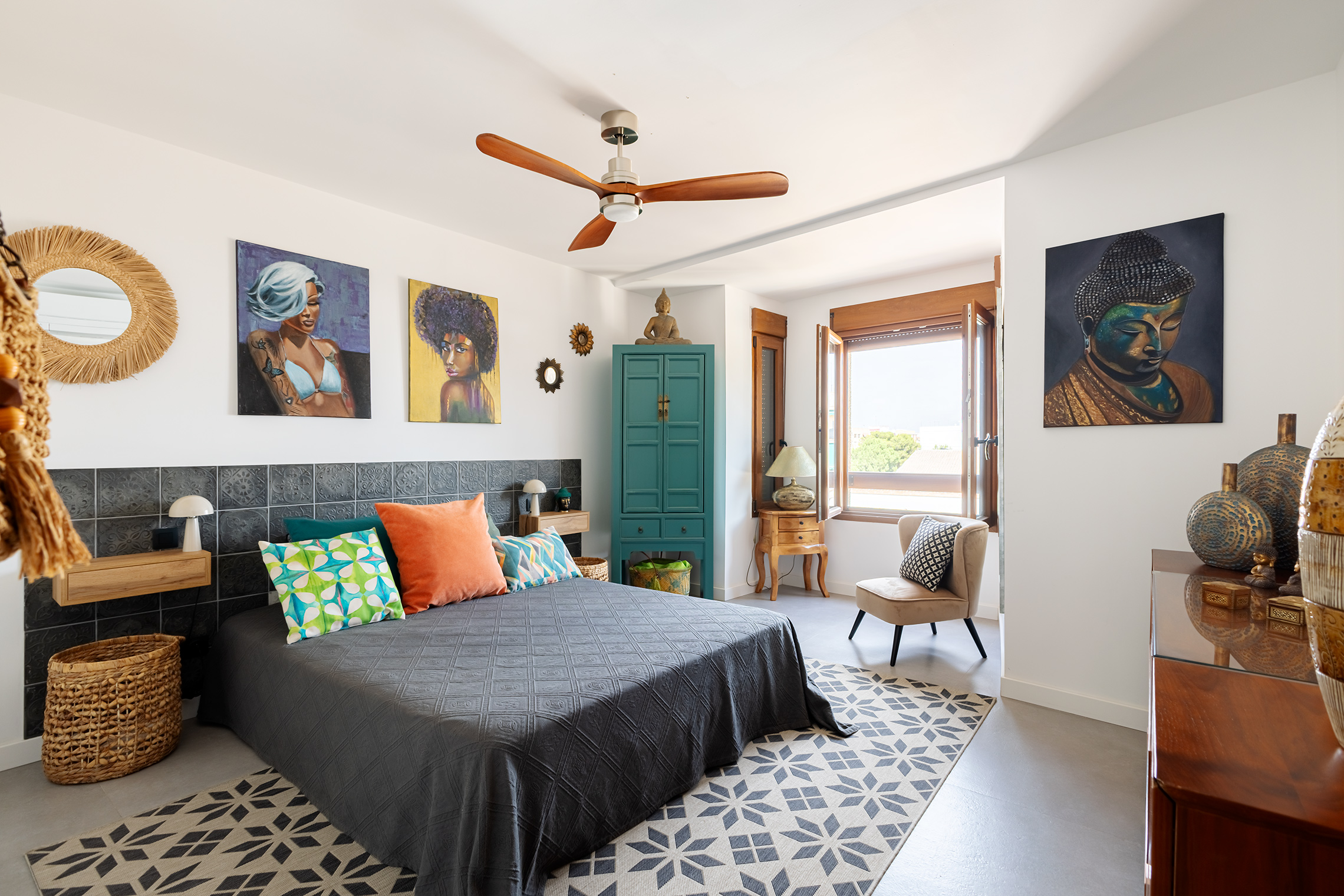 Gerenoveerd appartement met terras te koop in Picanya