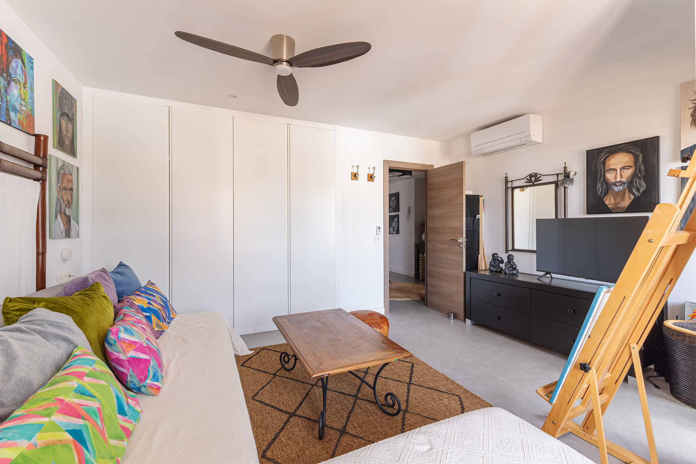 Gerenoveerd appartement met terras te koop in Picanya