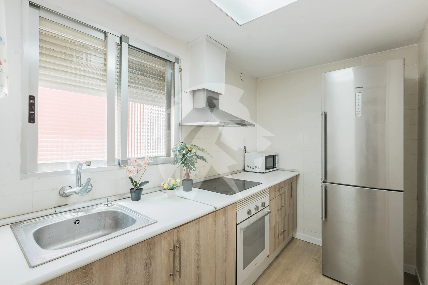 Ruim 4-kamer appartement met balkon in Valencia – El Cabanyal