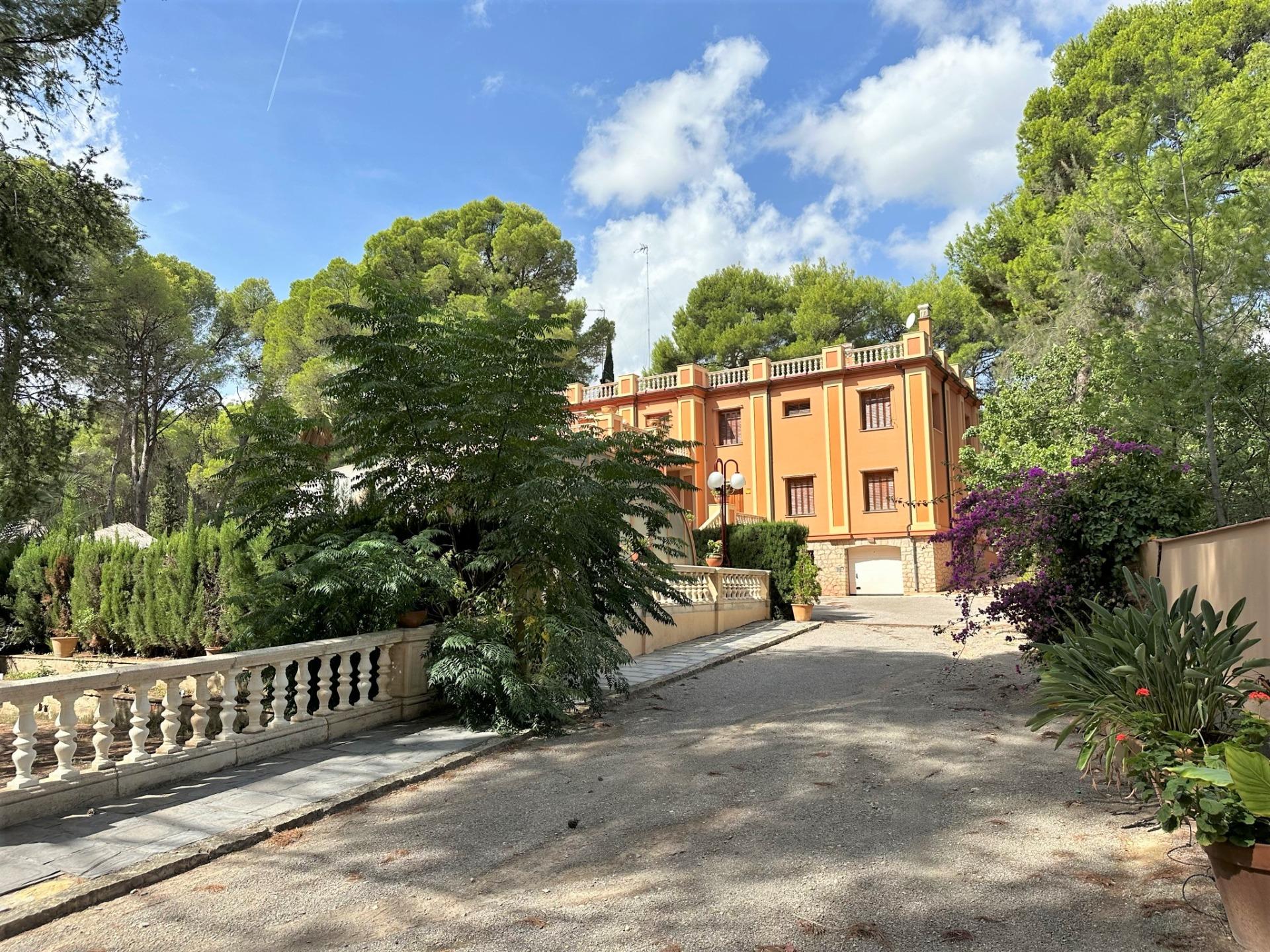 Villa te koop in Naquera