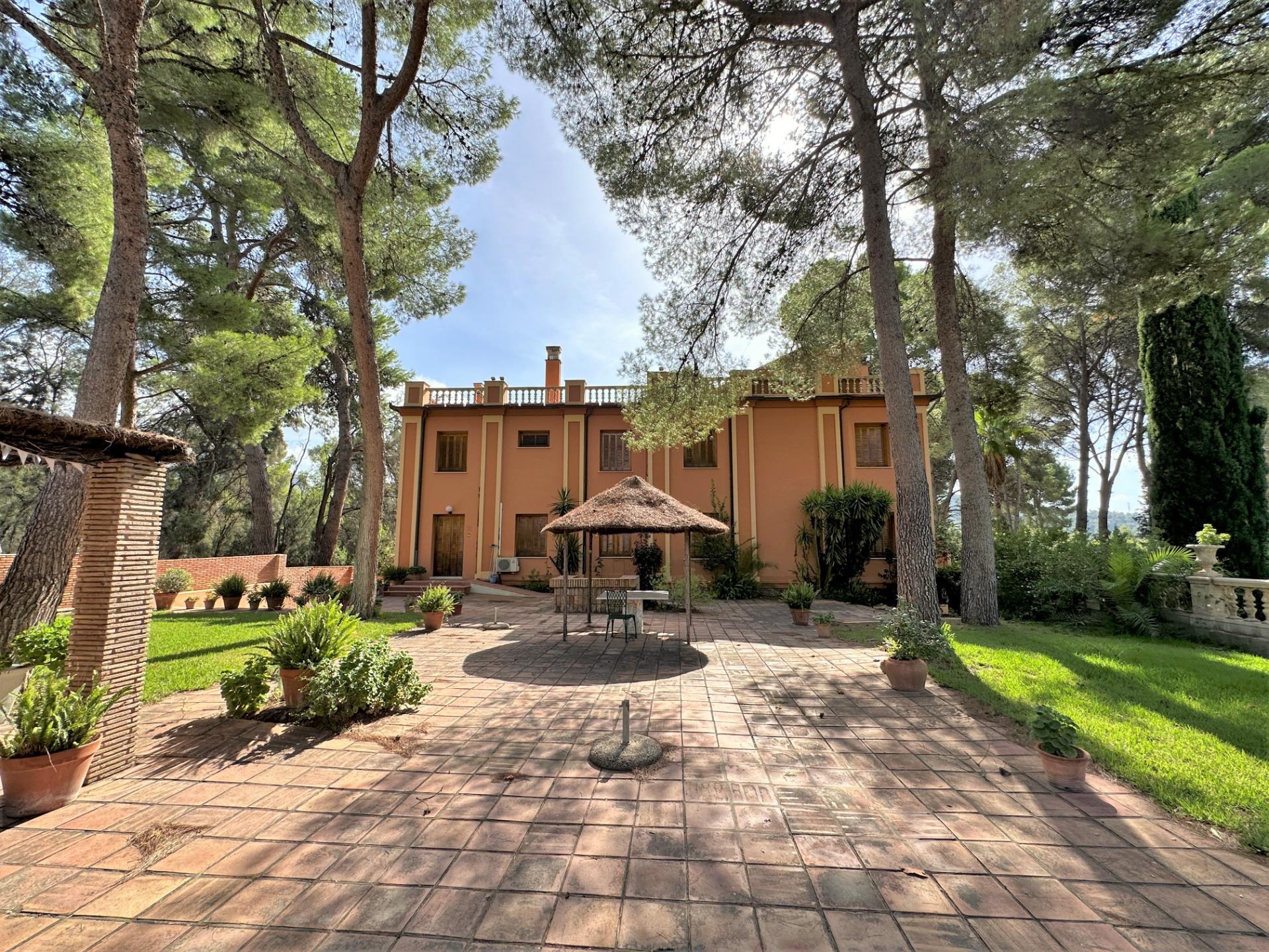 Villa te koop in Naquera