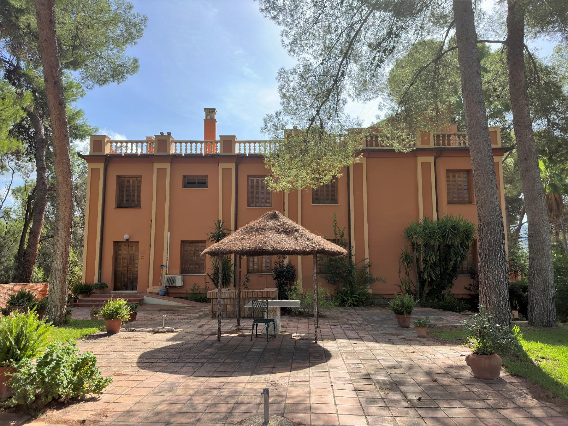 Villa te koop in Naquera