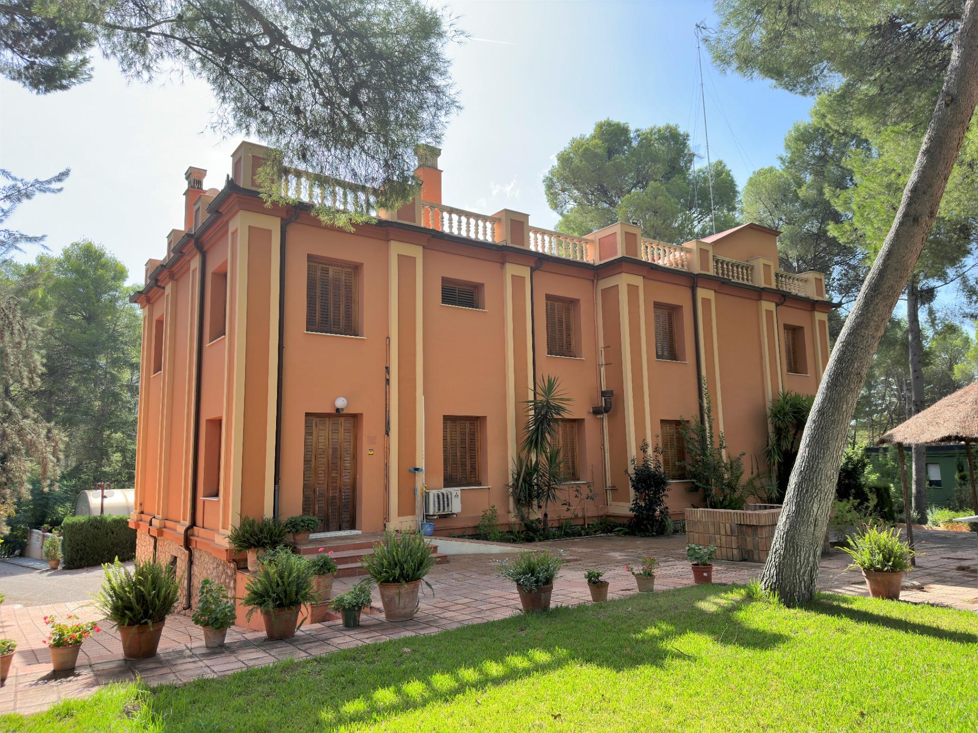 Villa te koop in Naquera