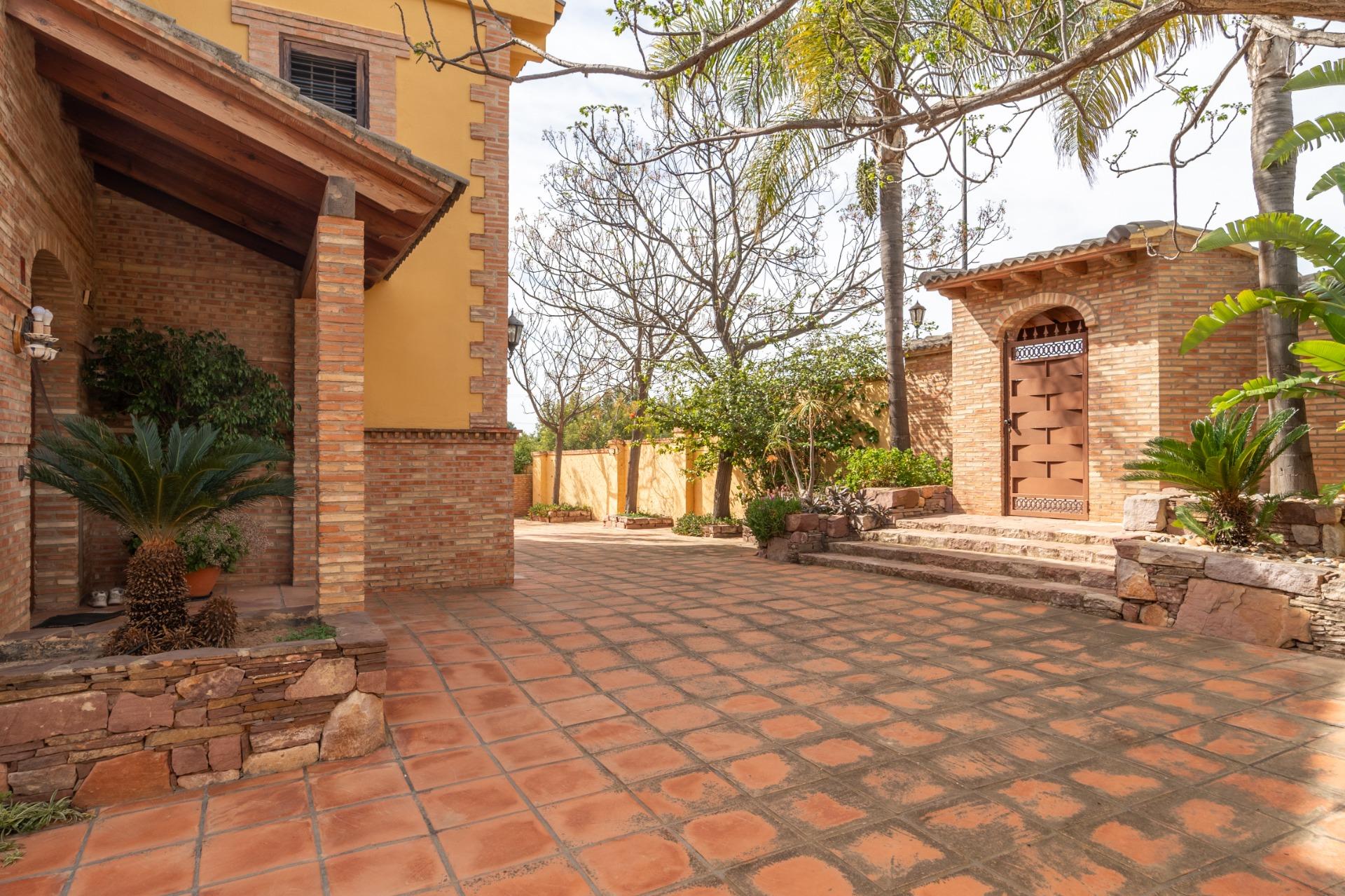 Villa te koop in Naquera
