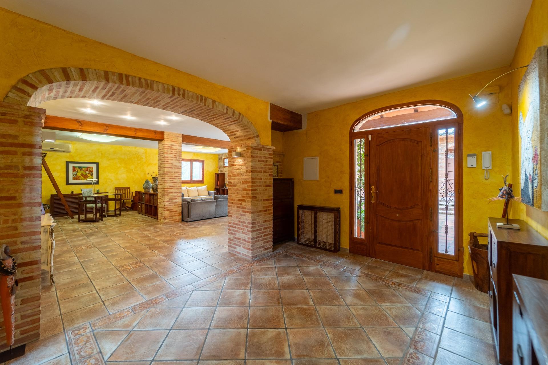 Villa te koop in Naquera