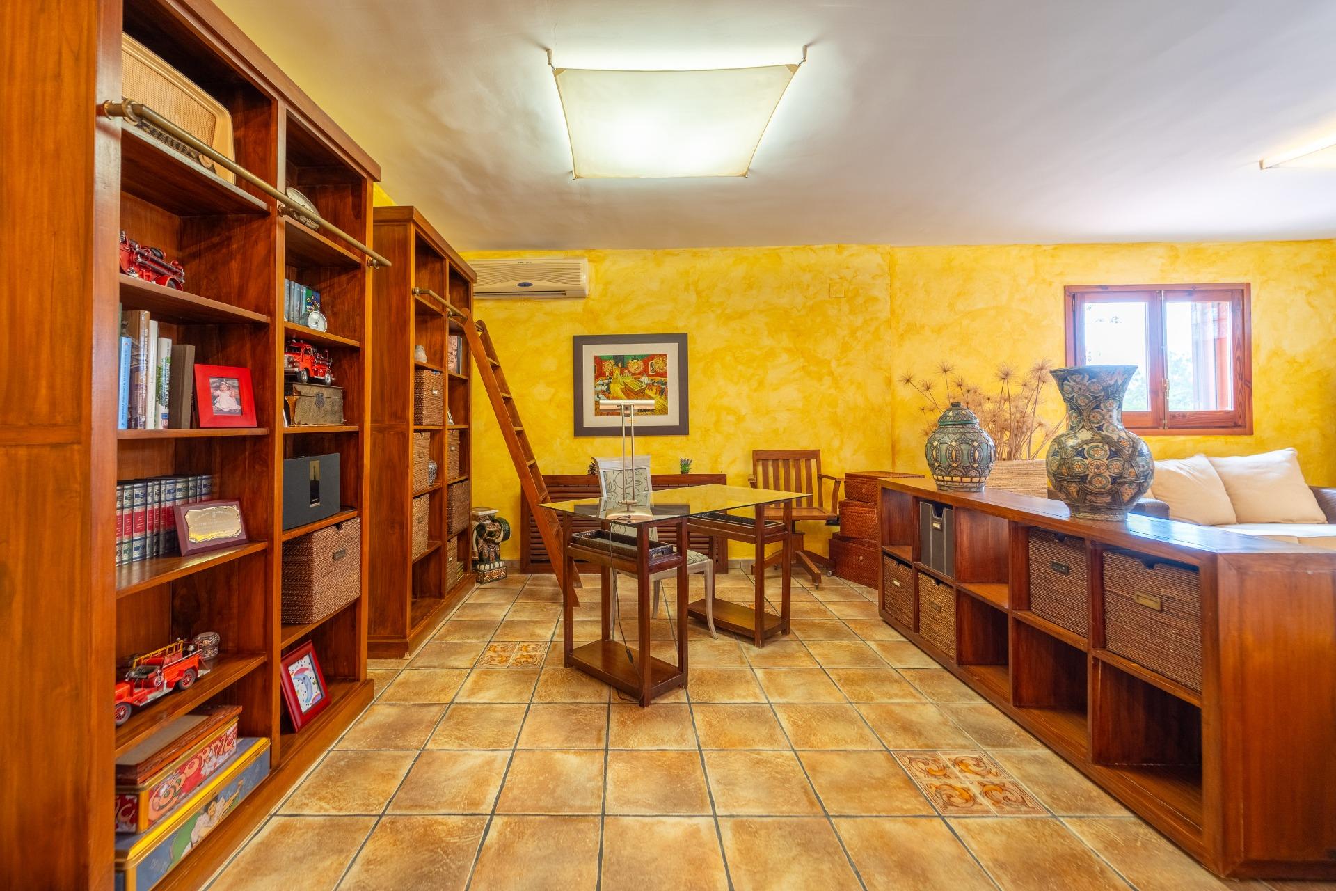 Villa te koop in Naquera