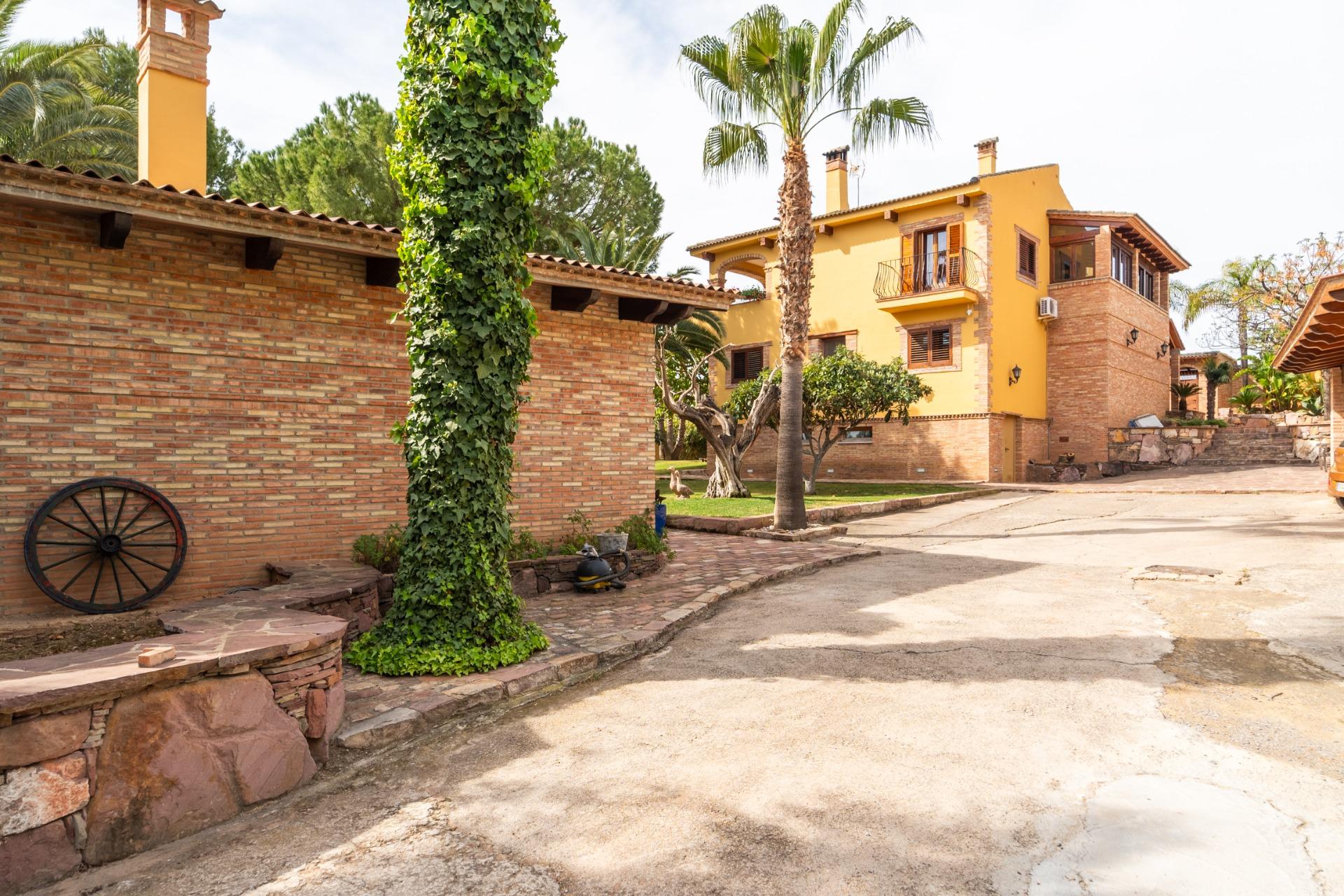 Villa te koop in Naquera