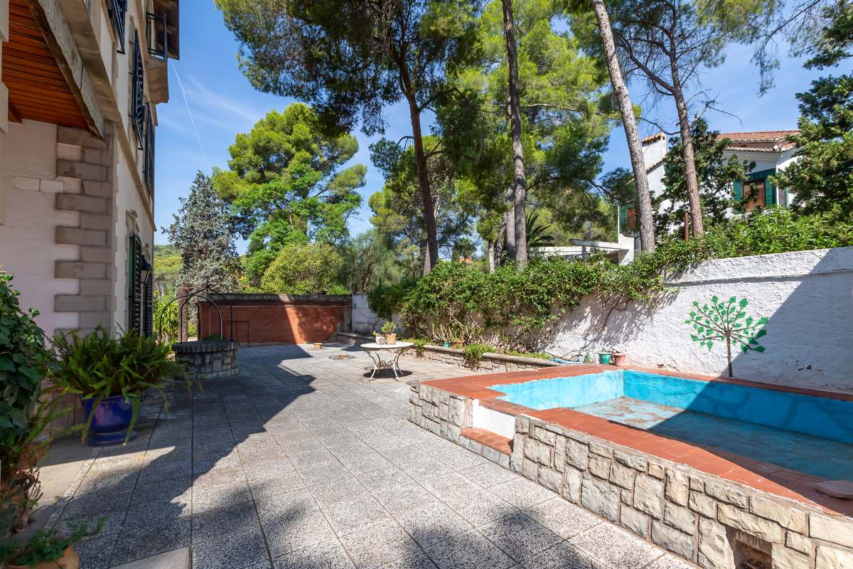 Unieke villa met zwembad te koop in Naquera