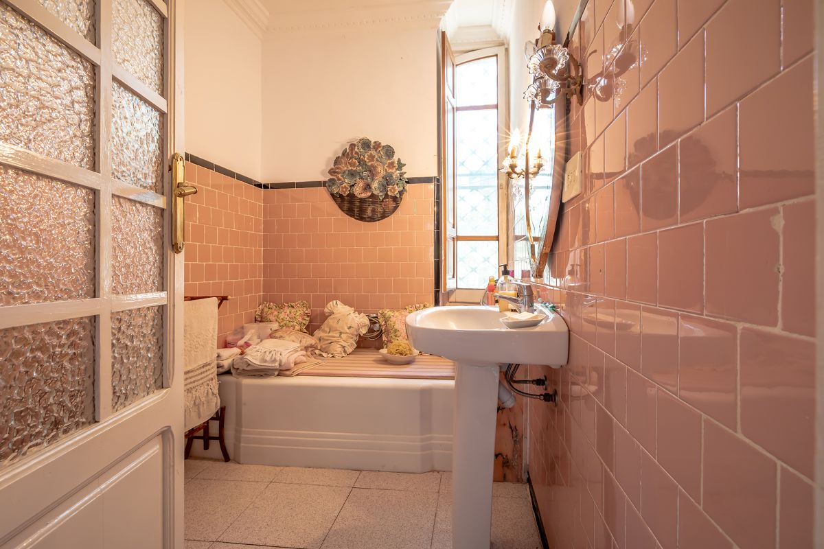 Unieke villa met zwembad te koop in Naquera