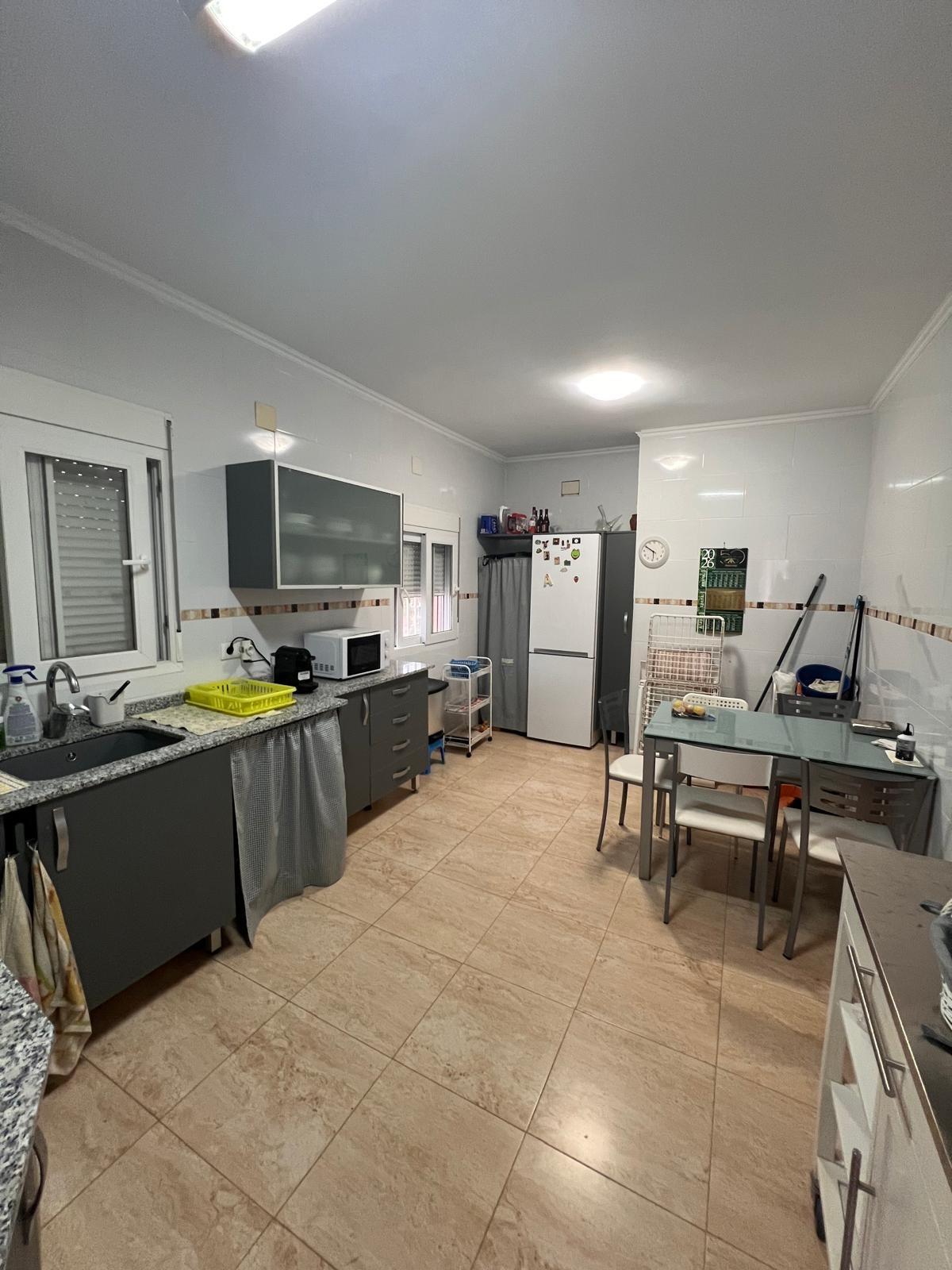 Villa te koop in Lliria