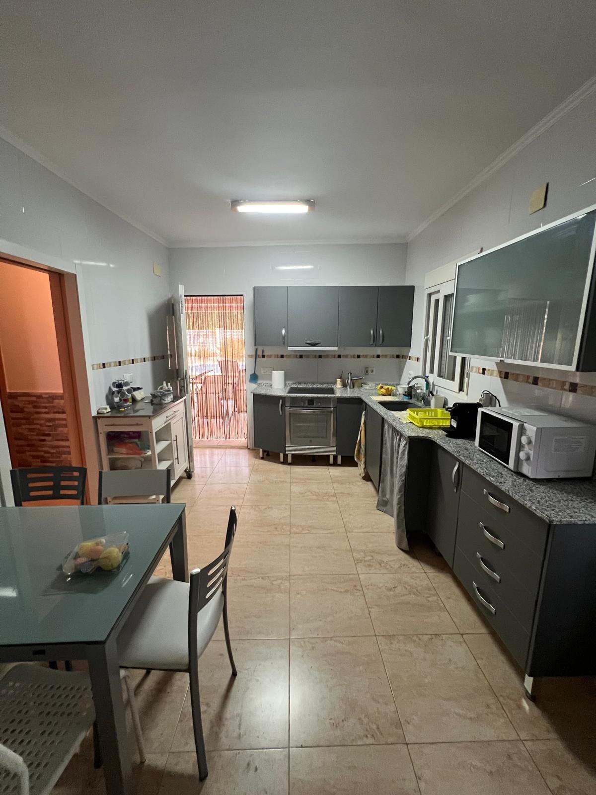 Villa te koop in Lliria