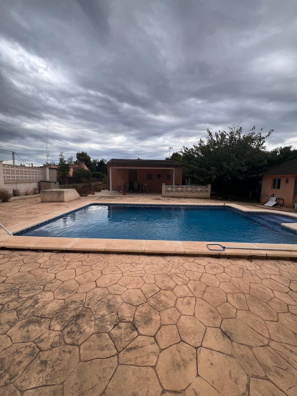 Villa te koop in Lliria
