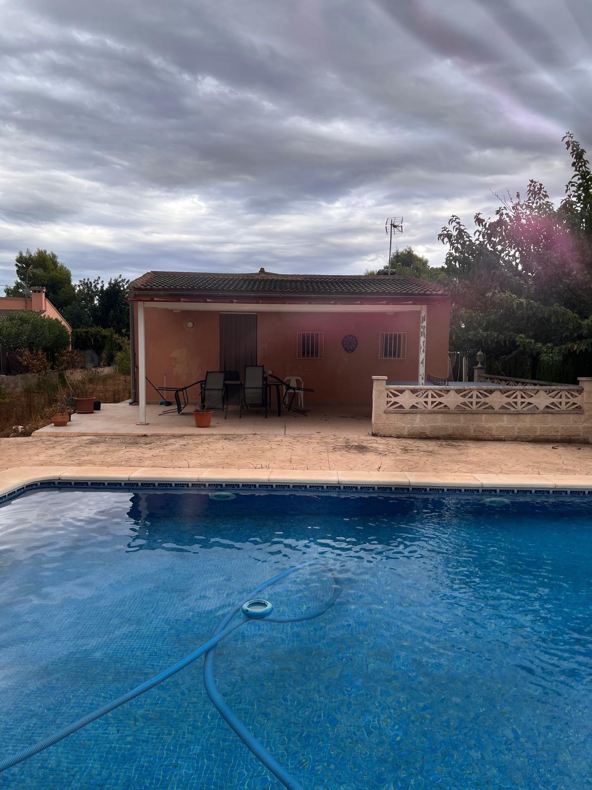 Villa te koop in Lliria