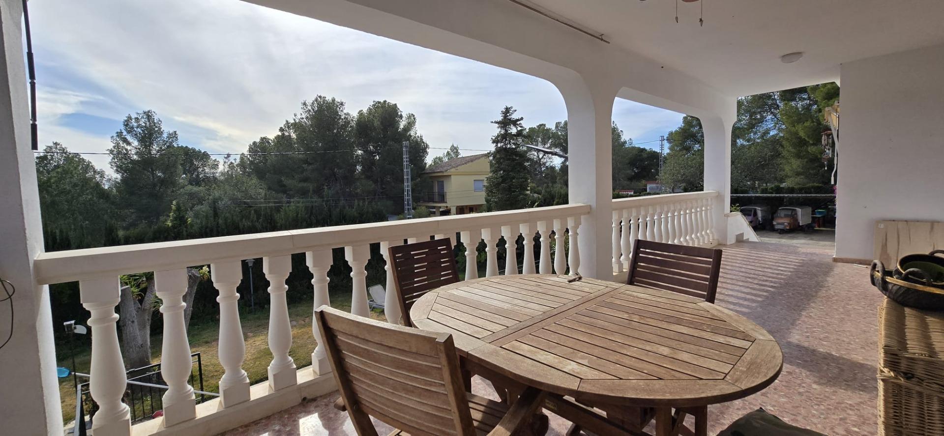 Villa te koop in Olocau